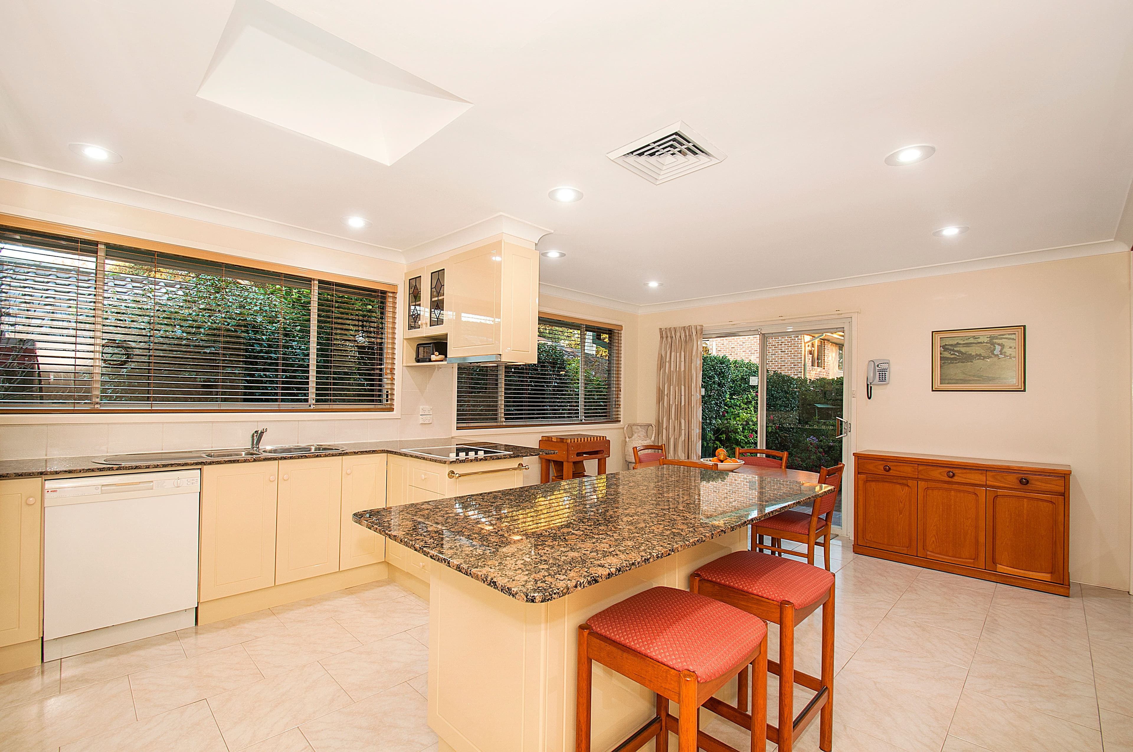 28 Bounty Avenue, Castle Hill NSW 2154, Castle Hill - Thumbnail 3