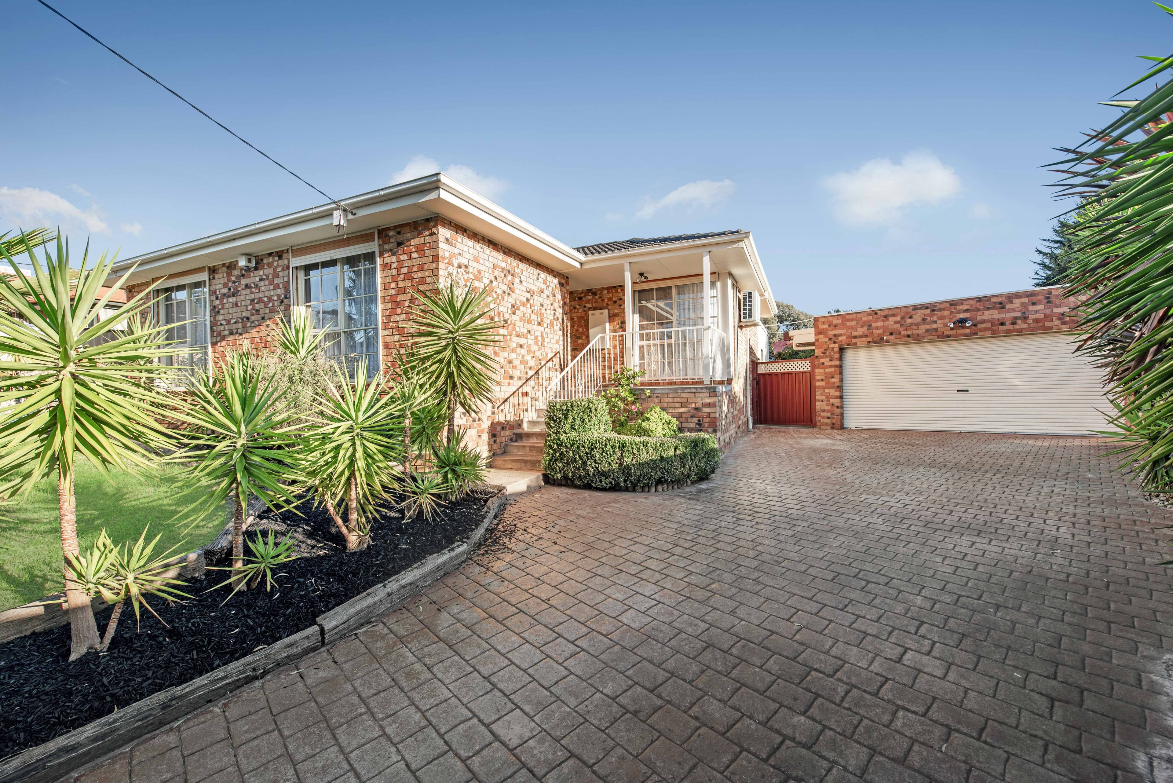 4 Mackinnon Court, Attwood VIC 3049, Attwood - Thumbnail 2