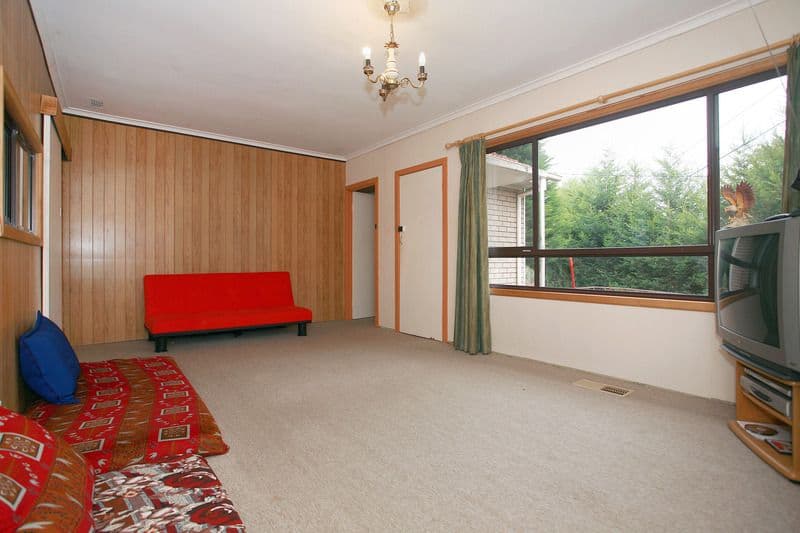 3 Blossom Drive, DOVETON VIC 3177, Doveton - Thumbnail 3