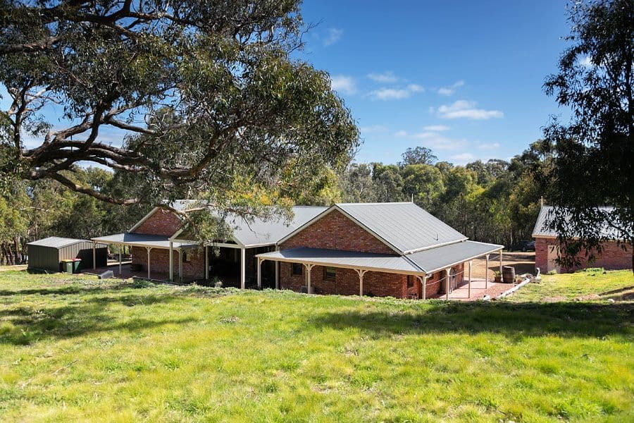 38 Hastings Road, GREENDALE VIC 3341, Greendale - Thumbnail 2