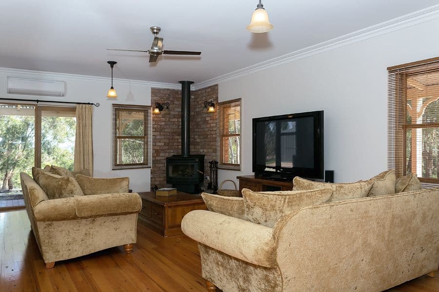 38 Hastings Road, GREENDALE VIC 3341, Greendale - Thumbnail 5