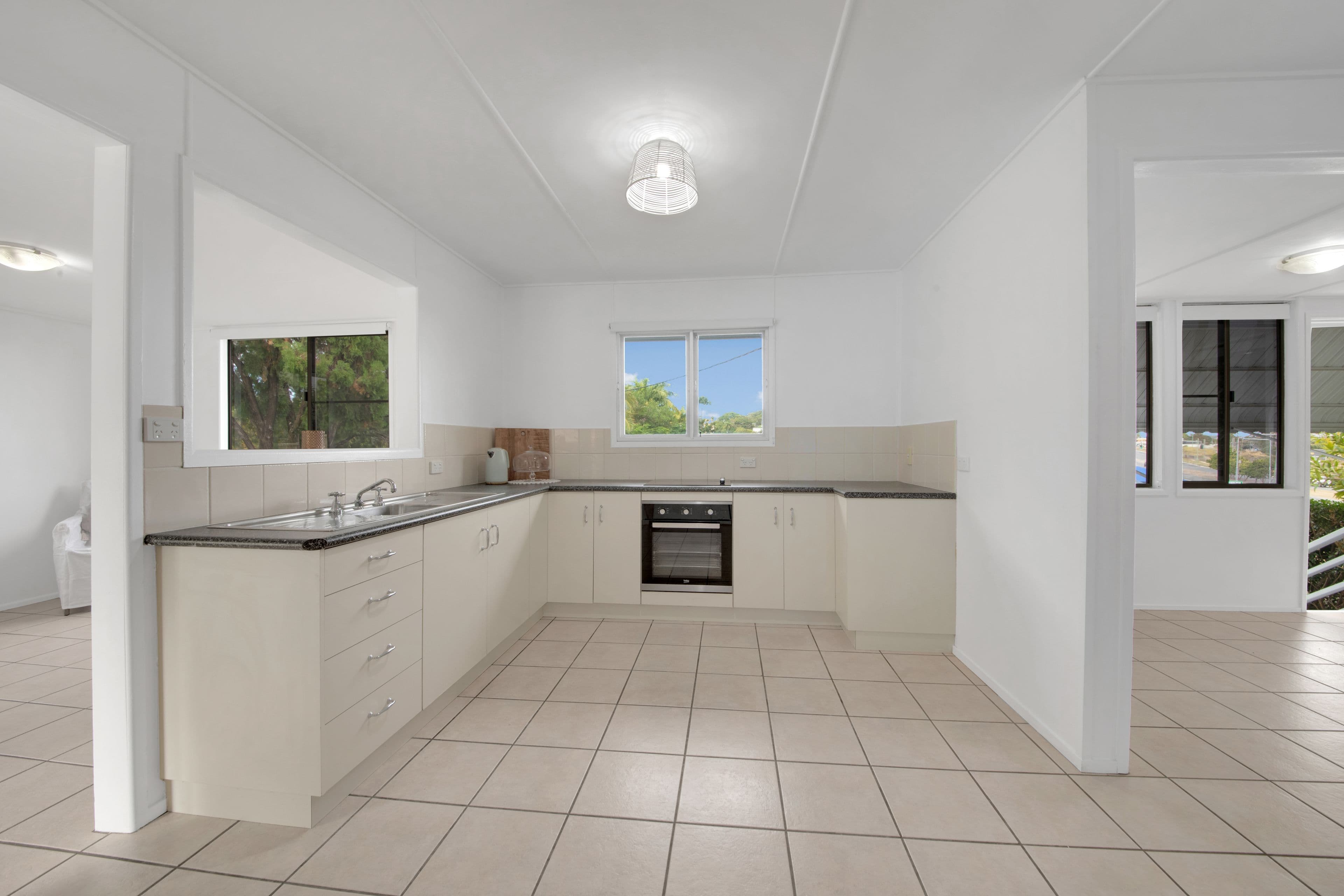28 Garden Street, West Gladstone QLD 4680, West Gladstone - Thumbnail 7