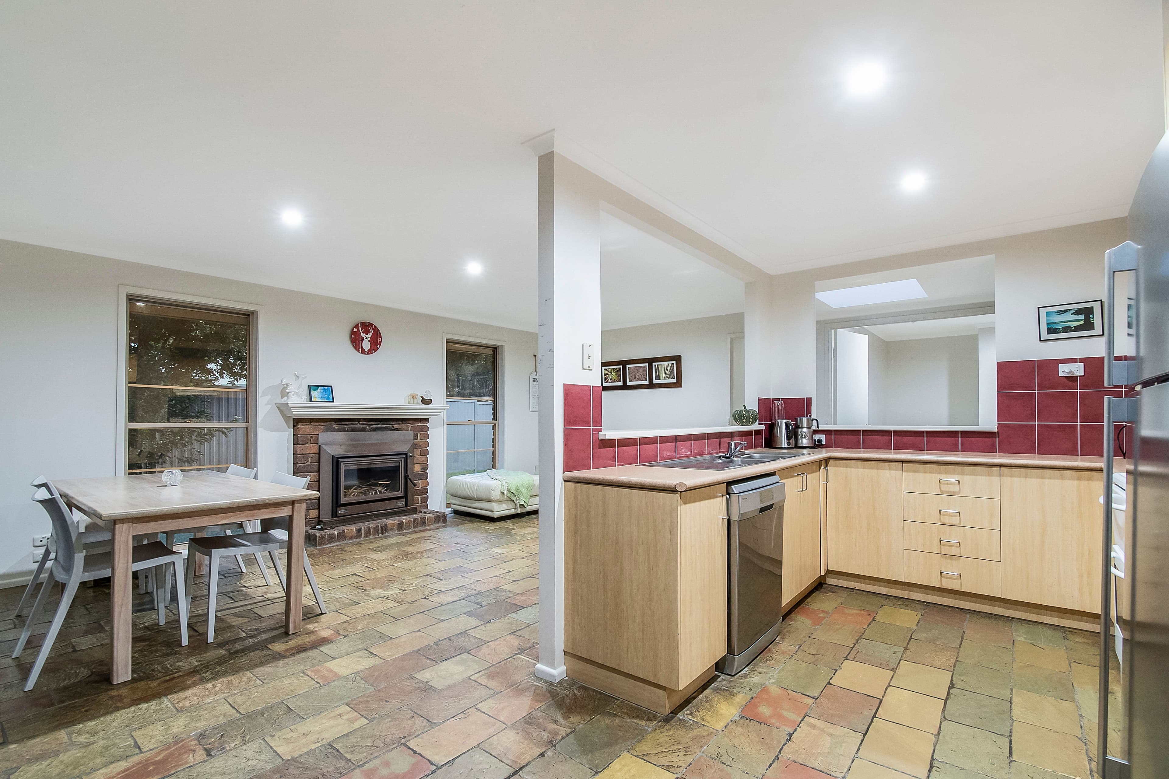 6 Julian Rocks Drive, Byron Bay - Thumbnail 2
