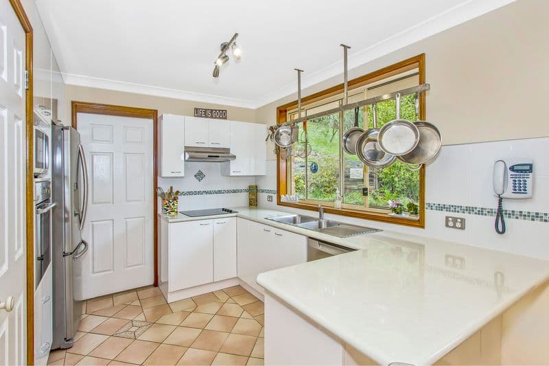 98 Blackbutt Street, WYOMING NSW 2250, Wyoming - Thumbnail 6