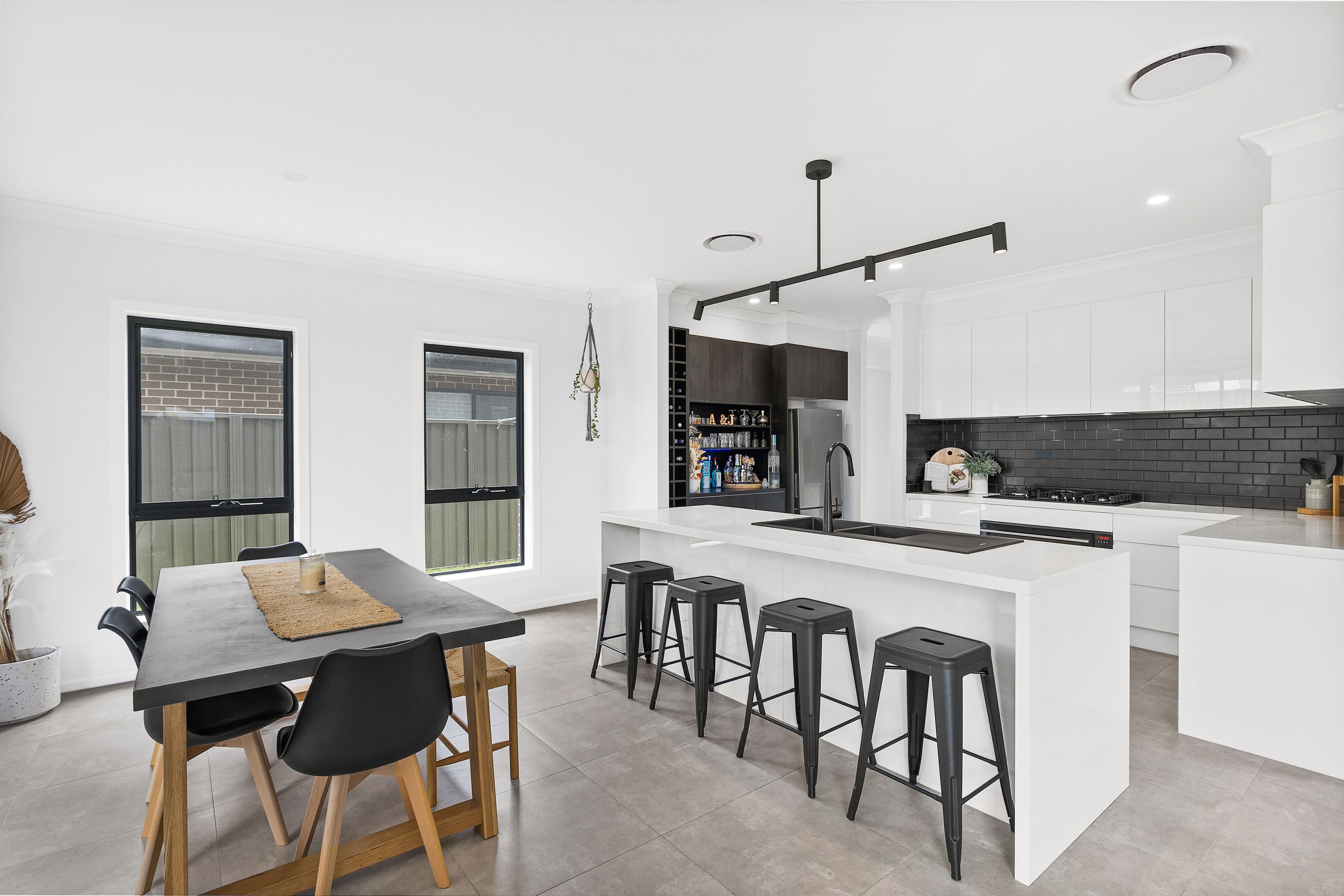 1 Fairy Wren Close, Calderwood NSW 2527, Calderwood - Thumbnail 2