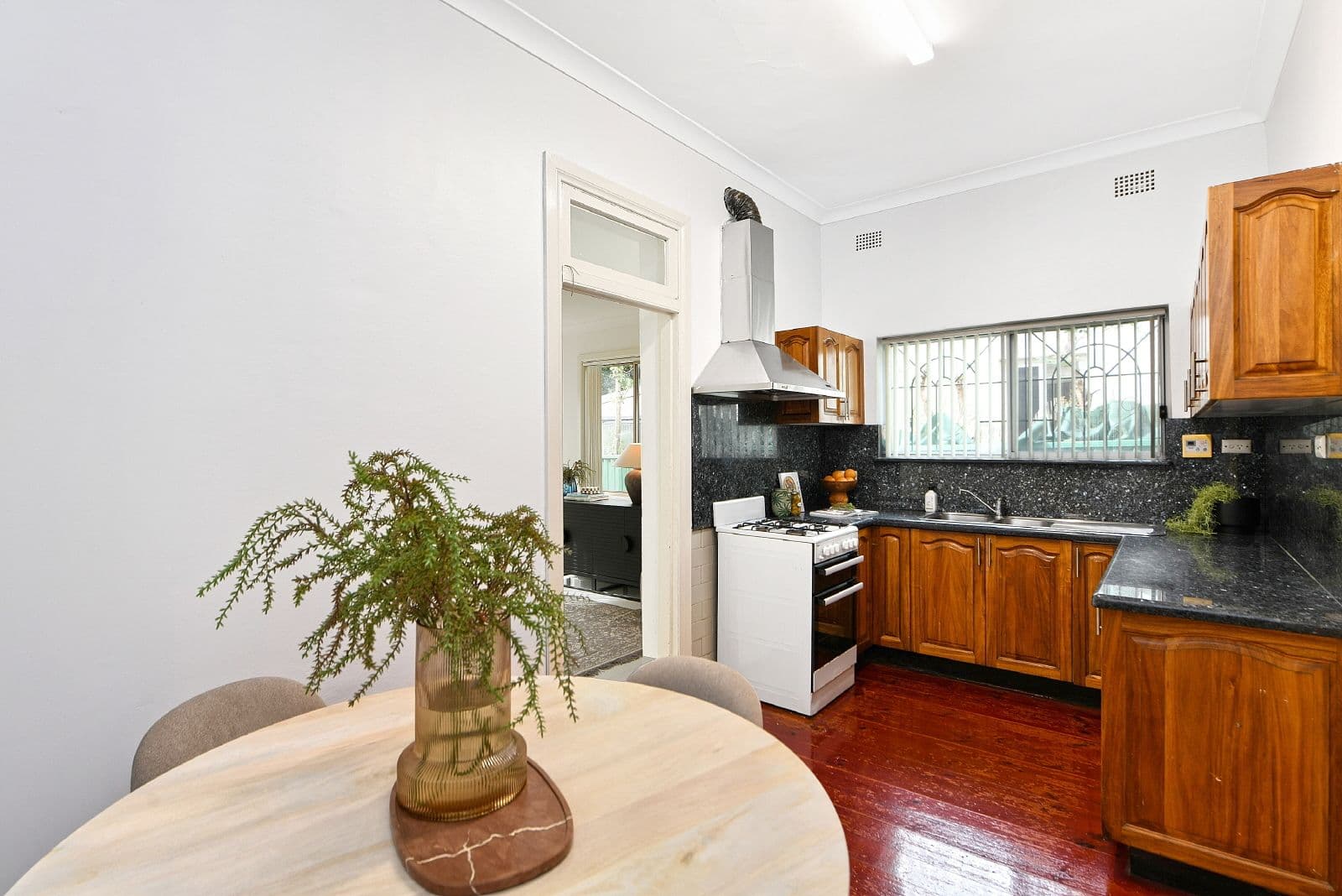 7 Woodland Street, Marrickville NSW 2204, Marrickville - Thumbnail 6