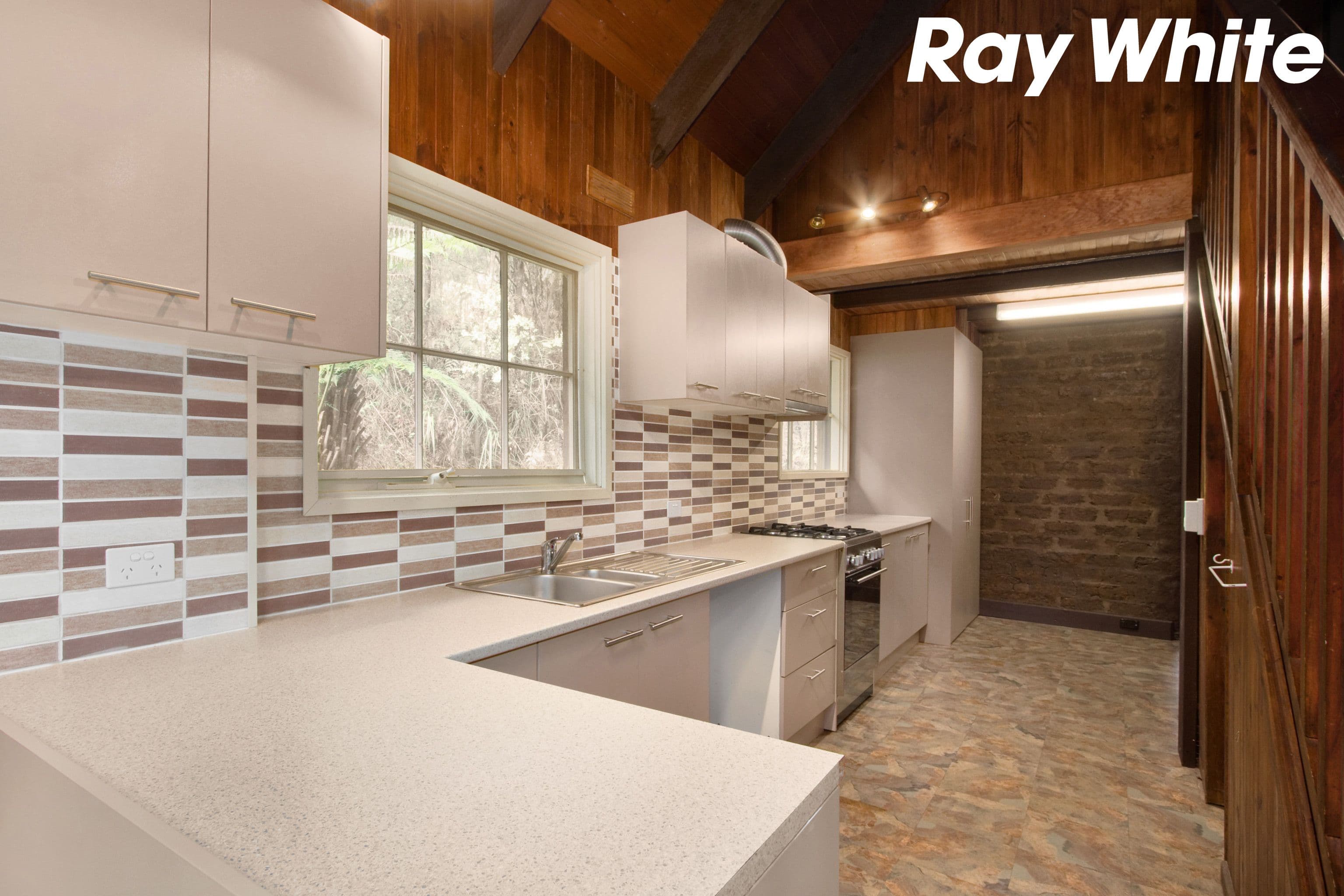 7 Waratah Way, Cockatoo VIC 3781, Cockatoo - Thumbnail 5
