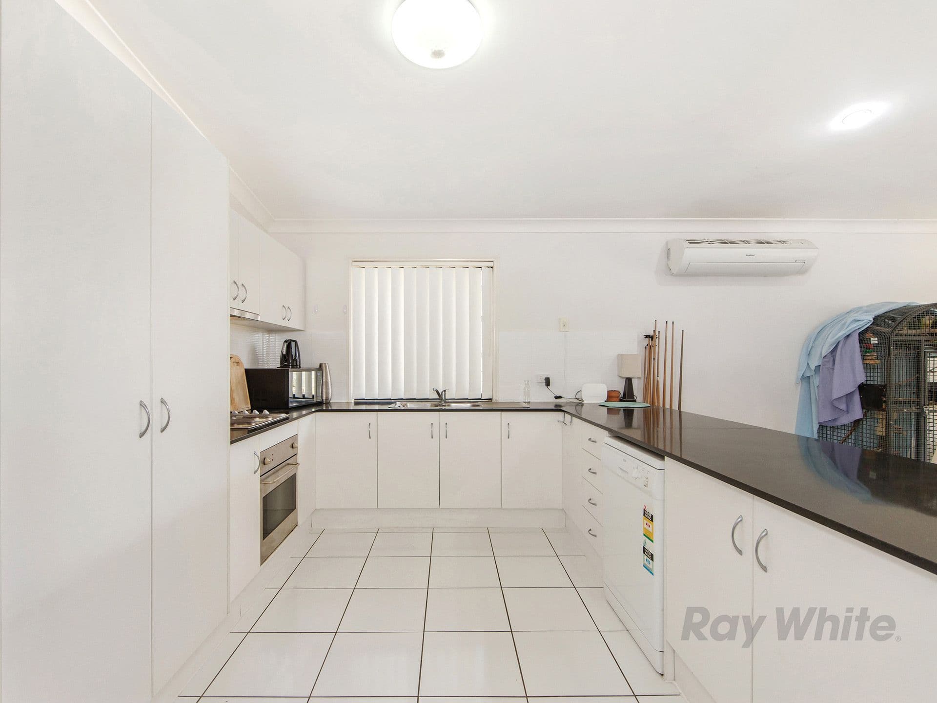 3 Paris Parade, Ormeau QLD 4208, Ormeau - Thumbnail 4