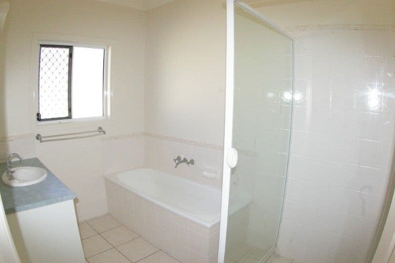 137 North Ridge Circuit, DECEPTION BAY QLD 4508, Deception Bay - Thumbnail 5