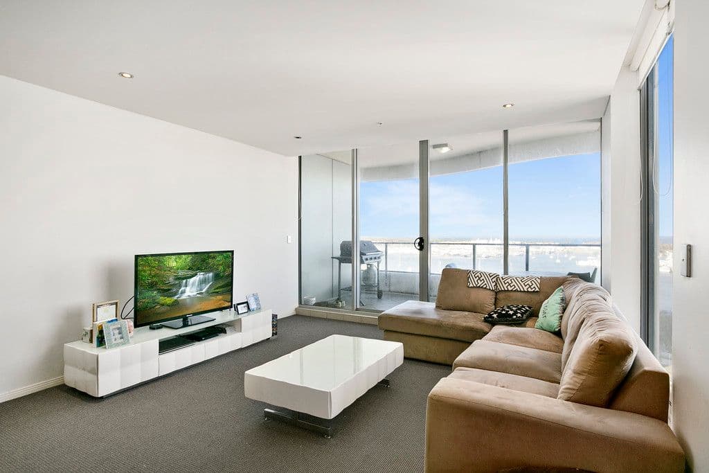 4 Como Crescent, Southport QLD 4215, Southport - Image 1