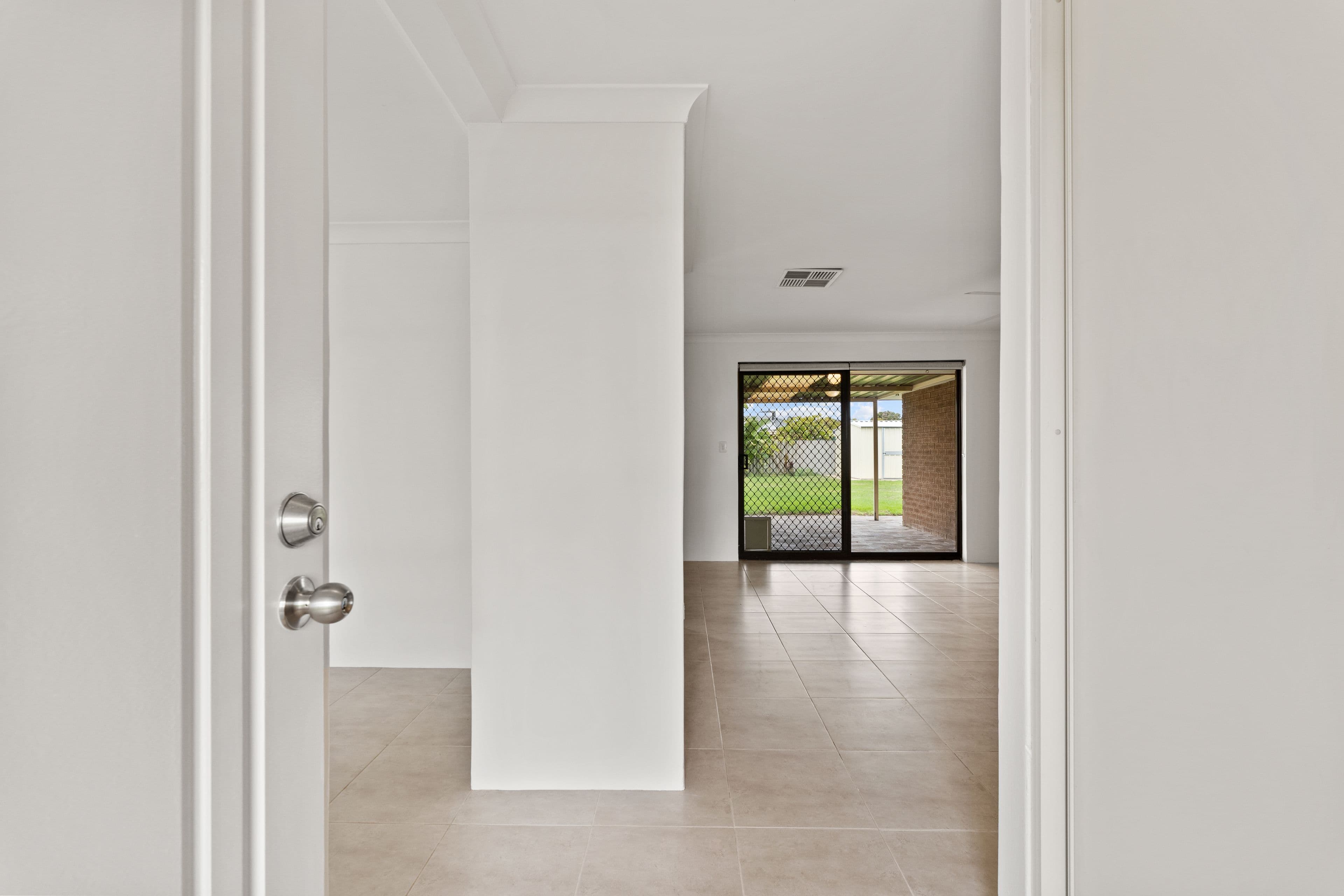 37 Hennessy Way, Rockingham WA 6168, Rockingham - Thumbnail 5