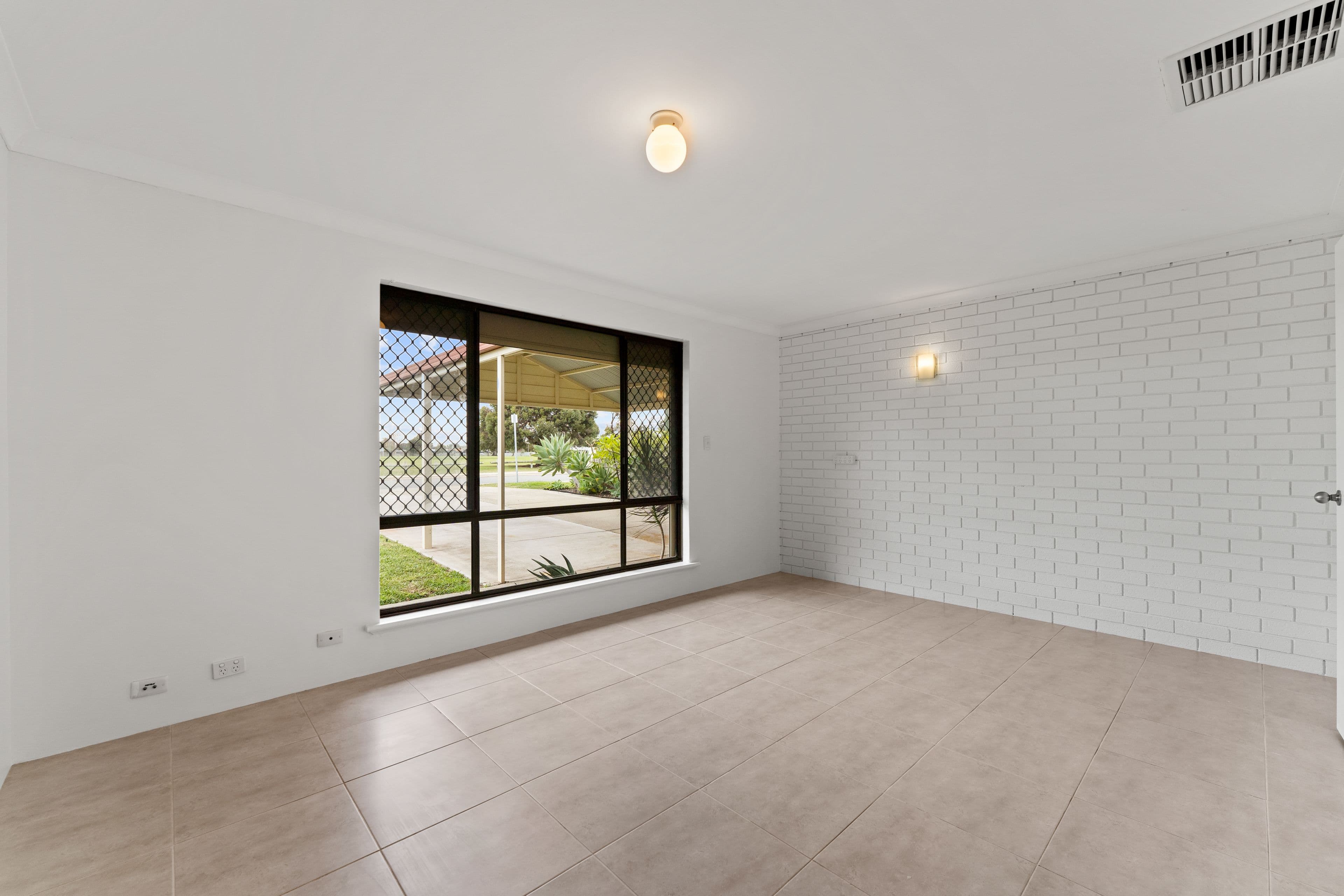 37 Hennessy Way, Rockingham WA 6168, Rockingham - Thumbnail 6