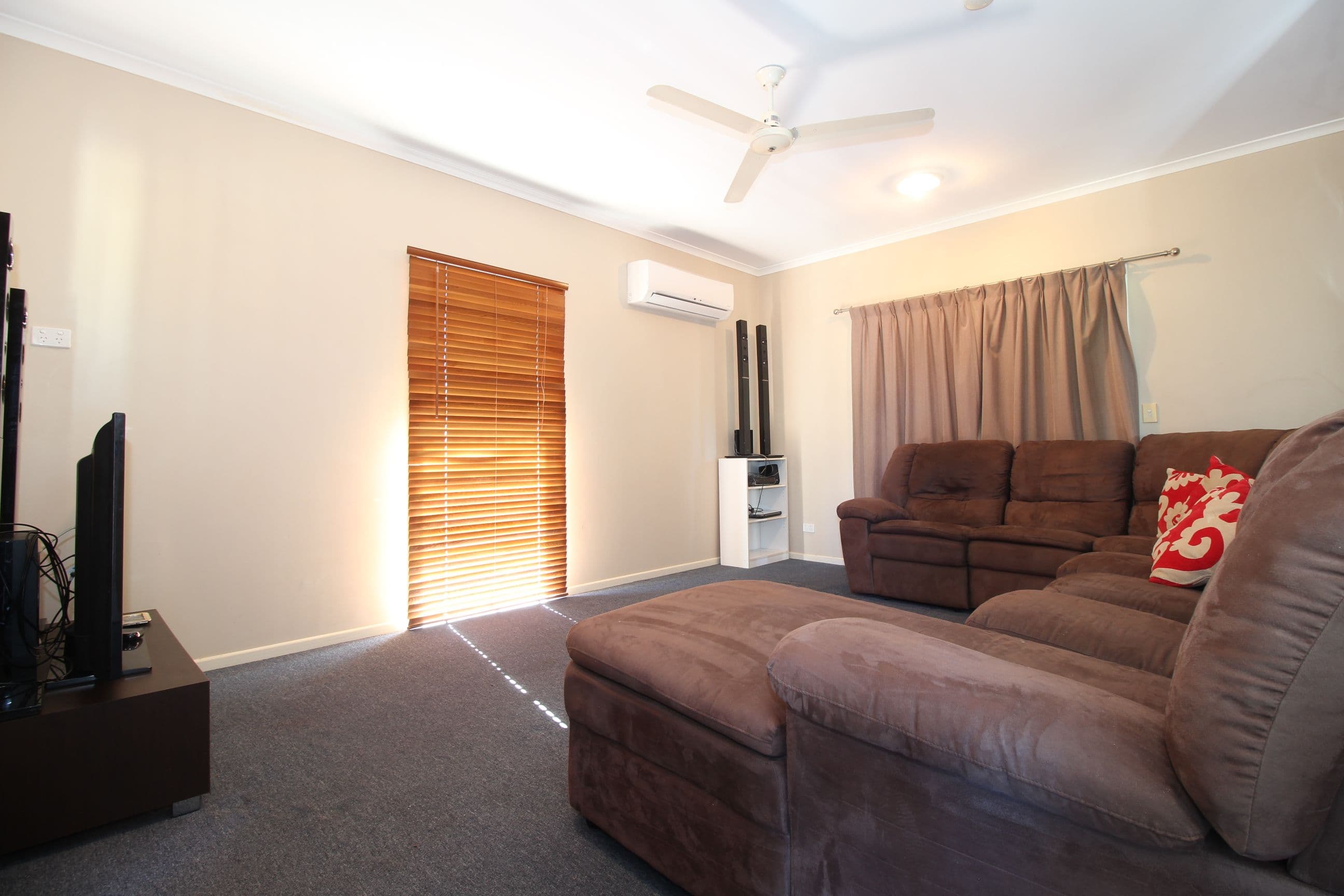 51 Campbell, Emerald QLD 4720, Emerald - Thumbnail 5