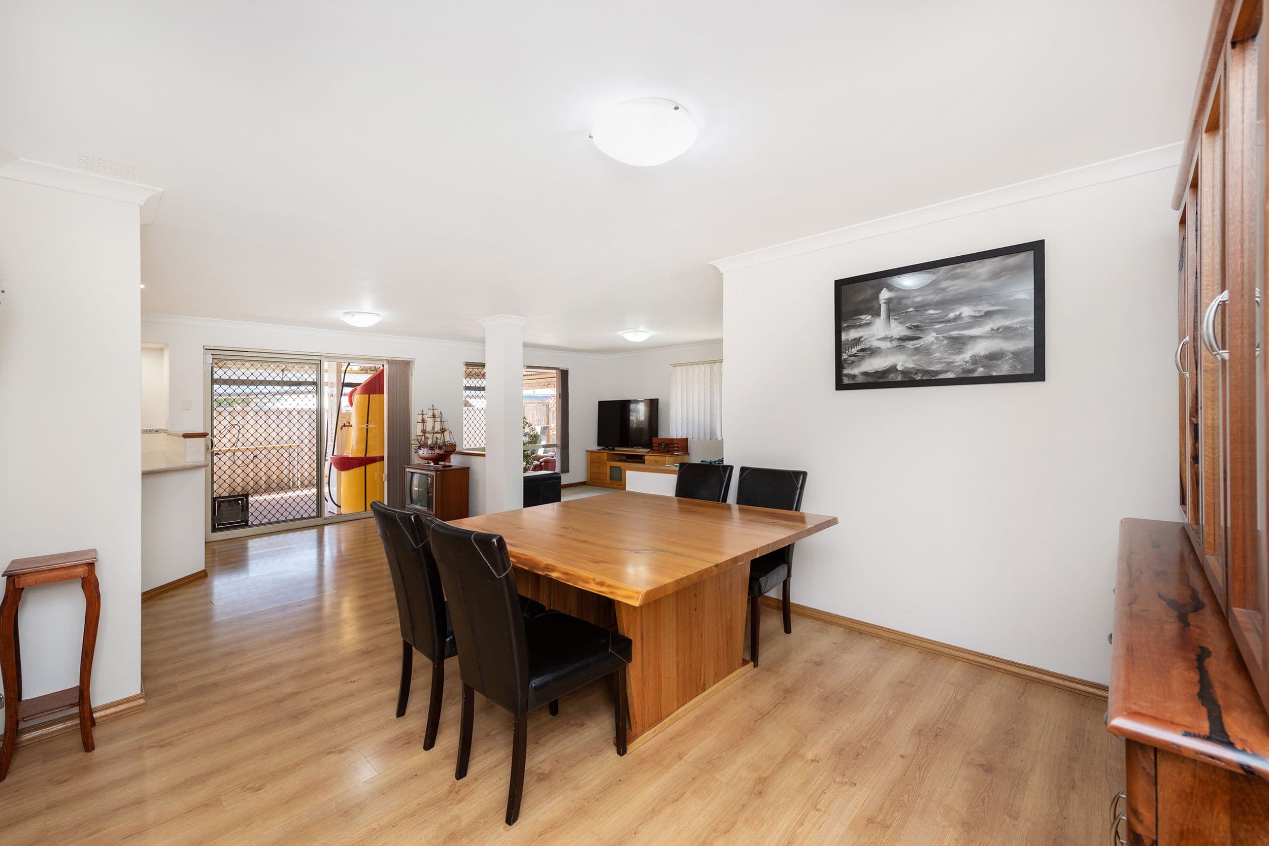 20 Glencoe Place, Cooloongup WA 6168, Cooloongup - Thumbnail 3