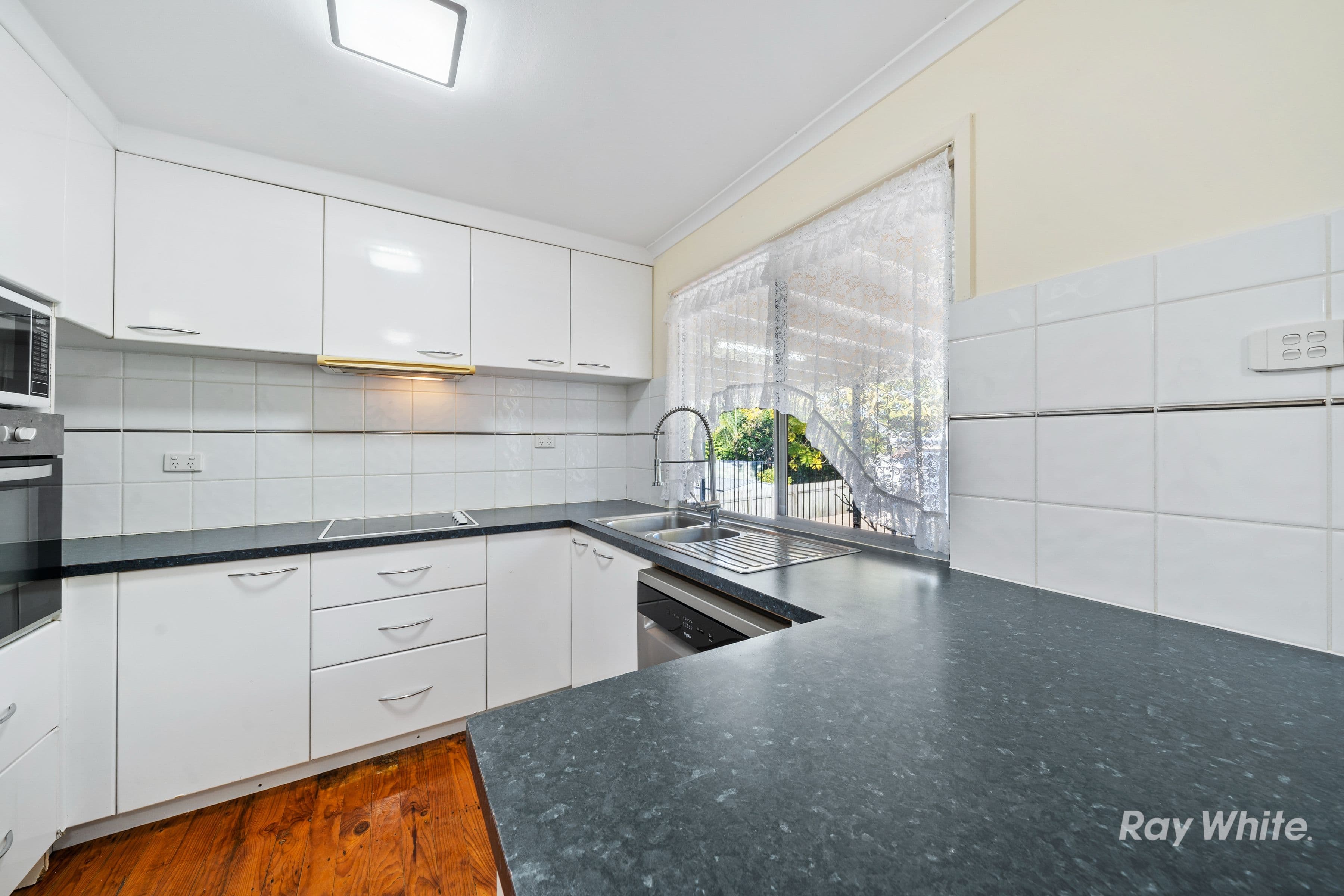 35 Polaris Avenue, Kingston QLD 4114, Kingston - Thumbnail 6