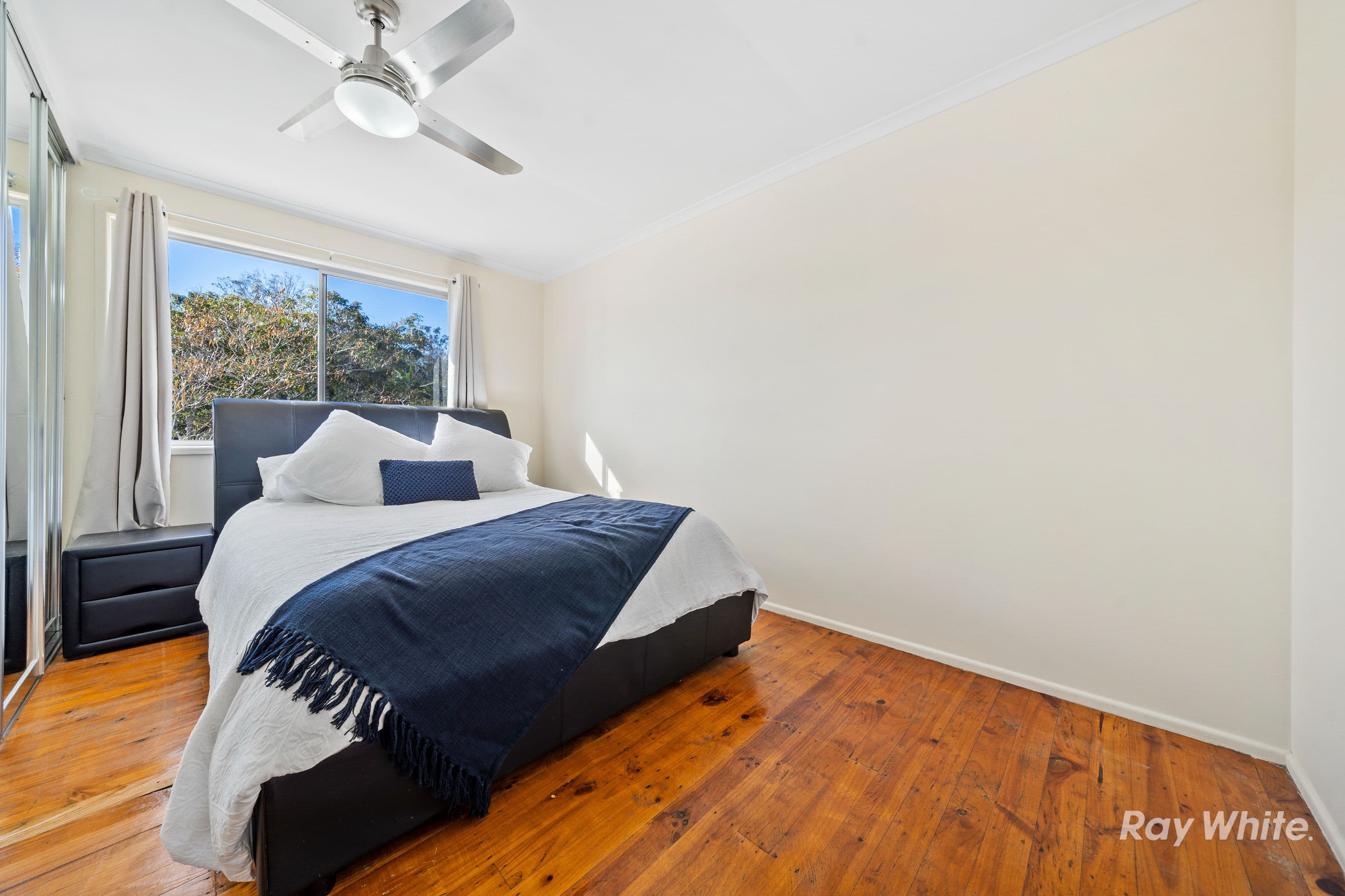 35 Polaris Avenue, Kingston QLD 4114, Kingston - Thumbnail 8