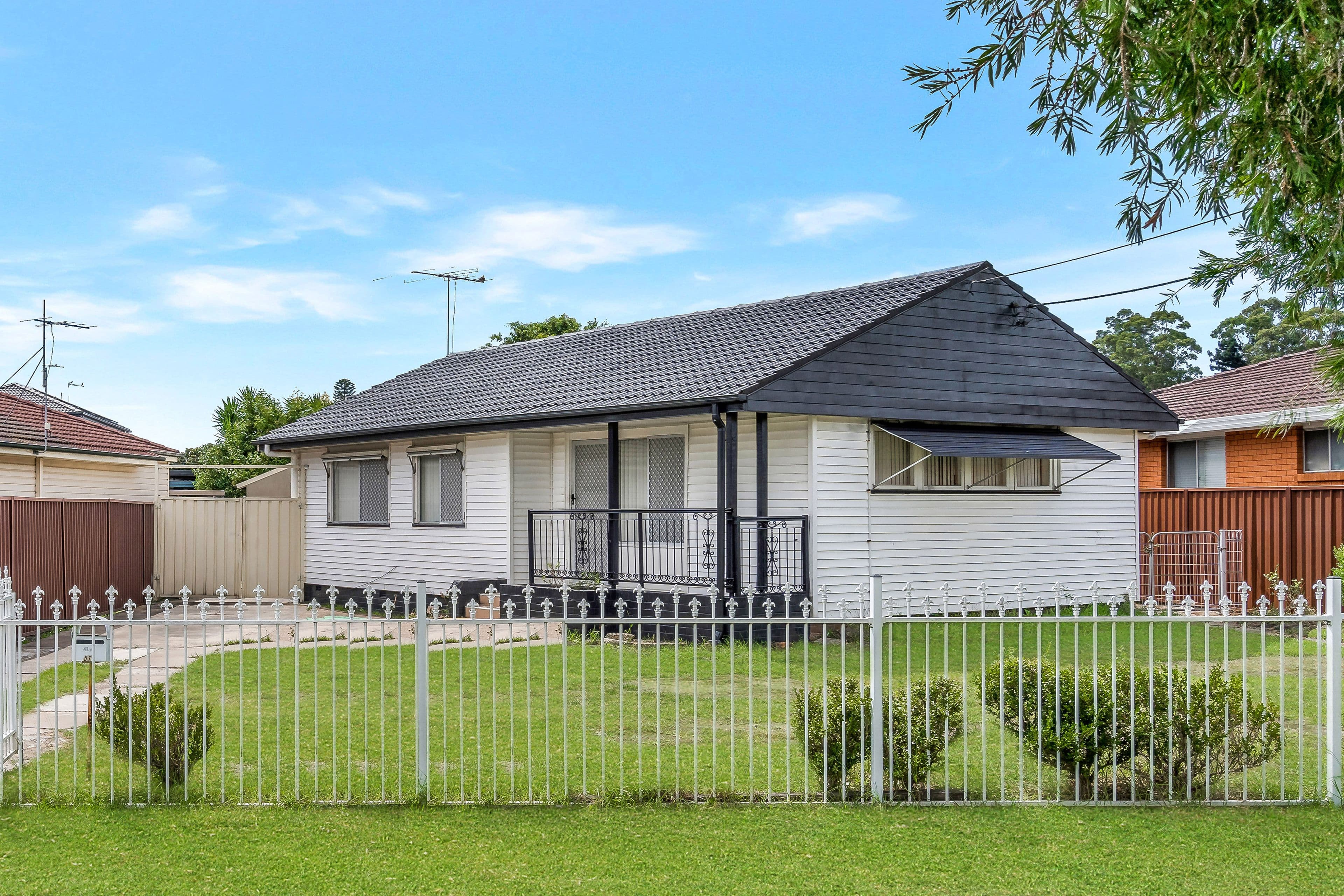 51 Hillview Parade, Lurnea NSW 2170, Lurnea - Image 1