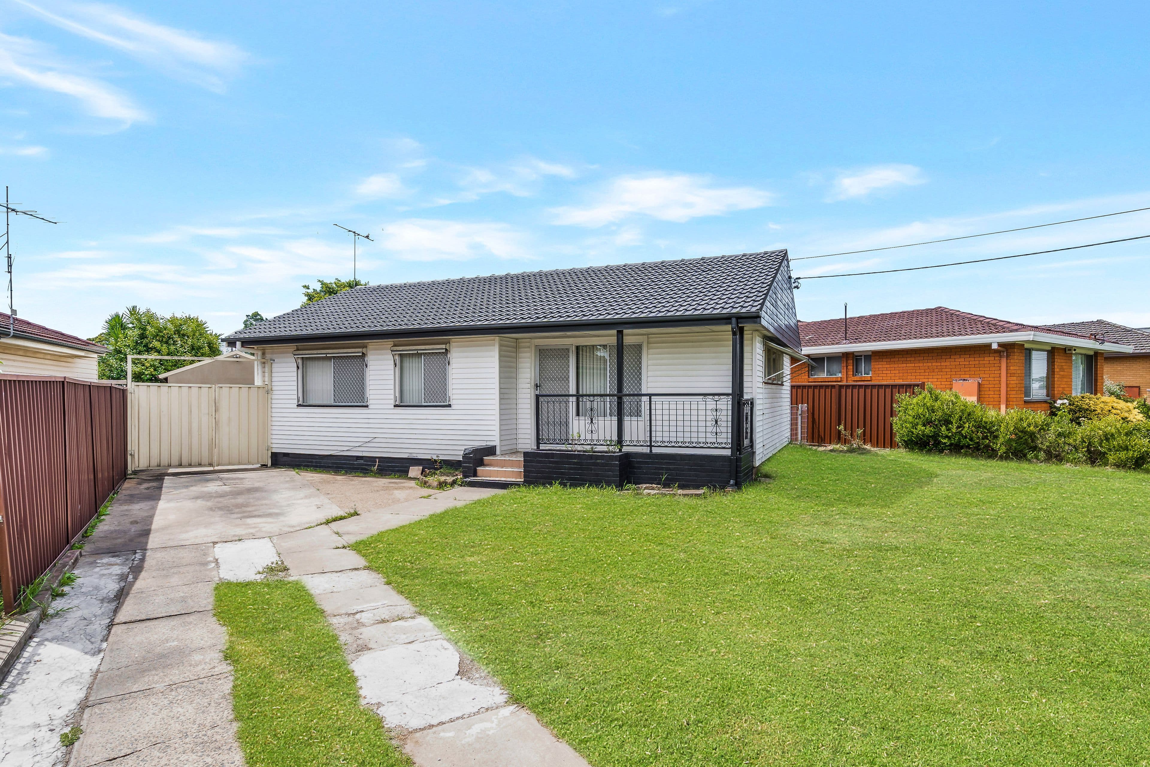 51 Hillview Parade, Lurnea NSW 2170, Lurnea - Thumbnail 2