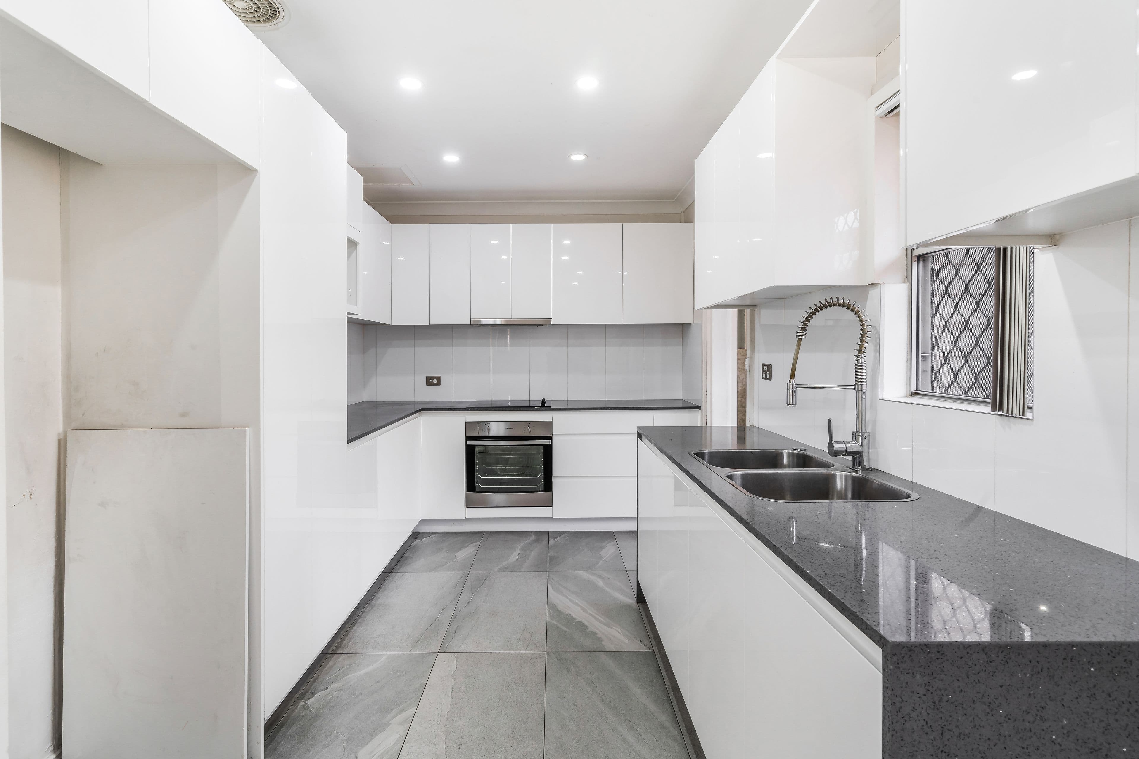 51 Hillview Parade, Lurnea NSW 2170, Lurnea - Thumbnail 7
