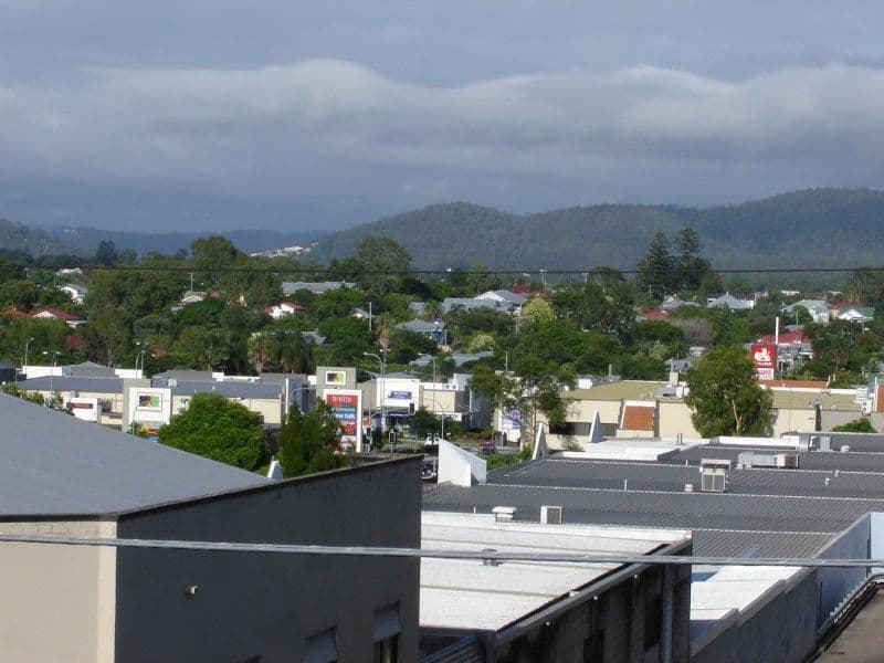 13 Cox Road, WINDSOR QLD 4030, Windsor - Thumbnail 5
