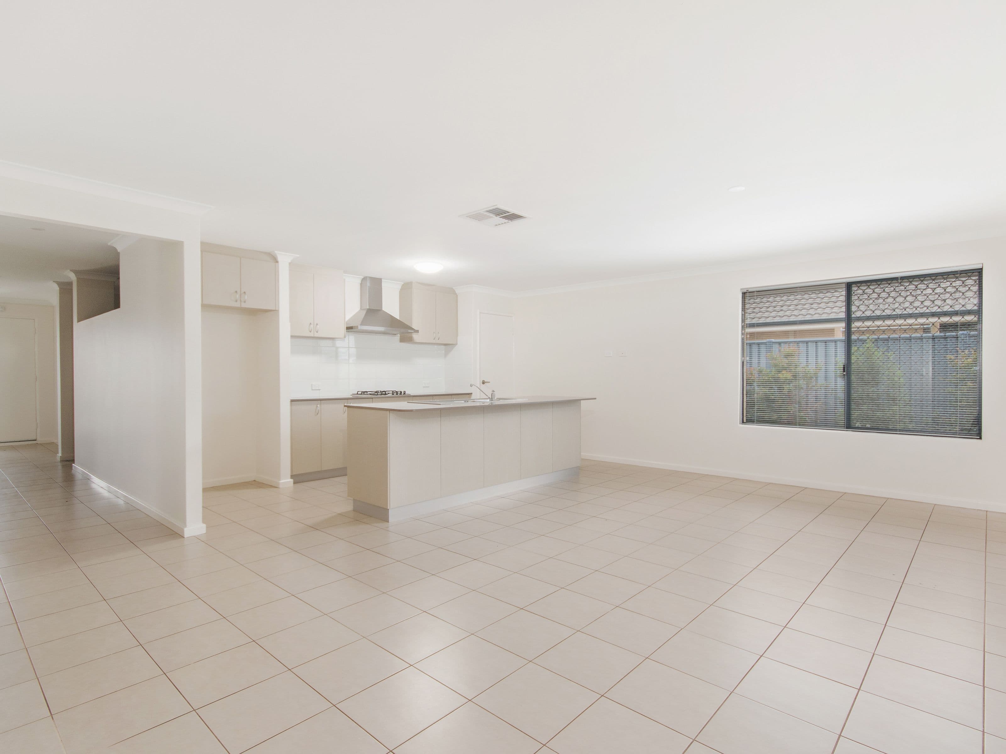 6 Lanagan Drive, Baldivis WA 6171, Baldivis - Thumbnail 4
