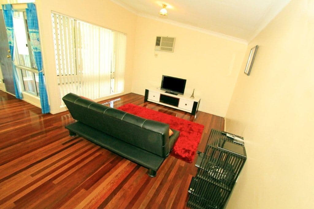 51 Denning Street, Park Avenue QLD 4701, Park Avenue - Thumbnail 3