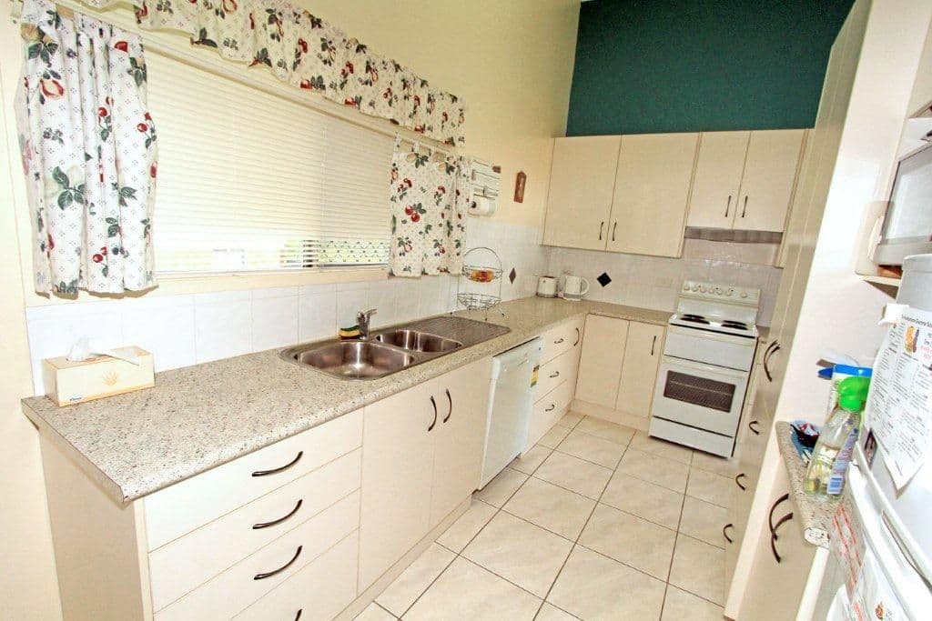 51 Denning Street, Park Avenue QLD 4701, Park Avenue - Thumbnail 4