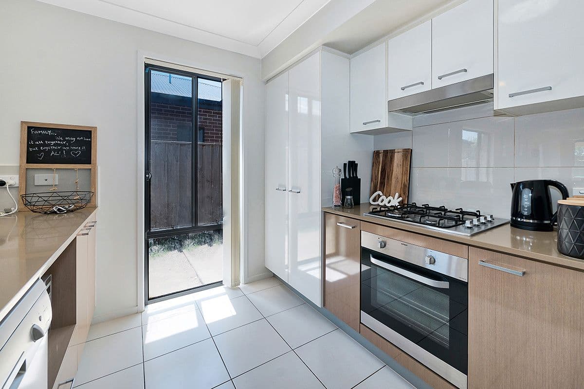 17 Mitta Mitta Street, Clyde North VIC 3978, Clyde North - Thumbnail 4