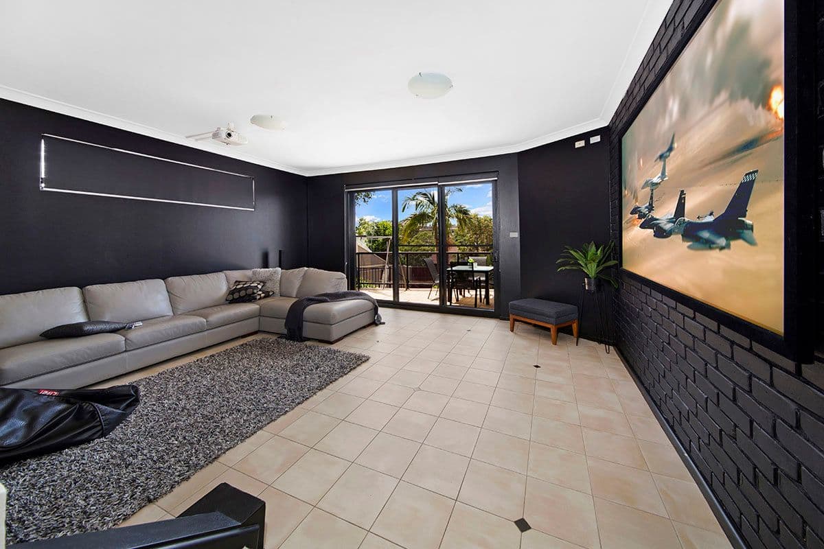 119 Blaxland Drive, Illawong - Thumbnail 6