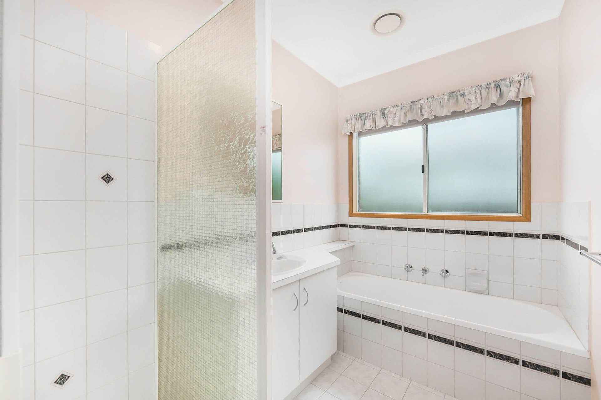 14 Caroline Street, Dandenong VIC 3175, Dandenong - Thumbnail 5