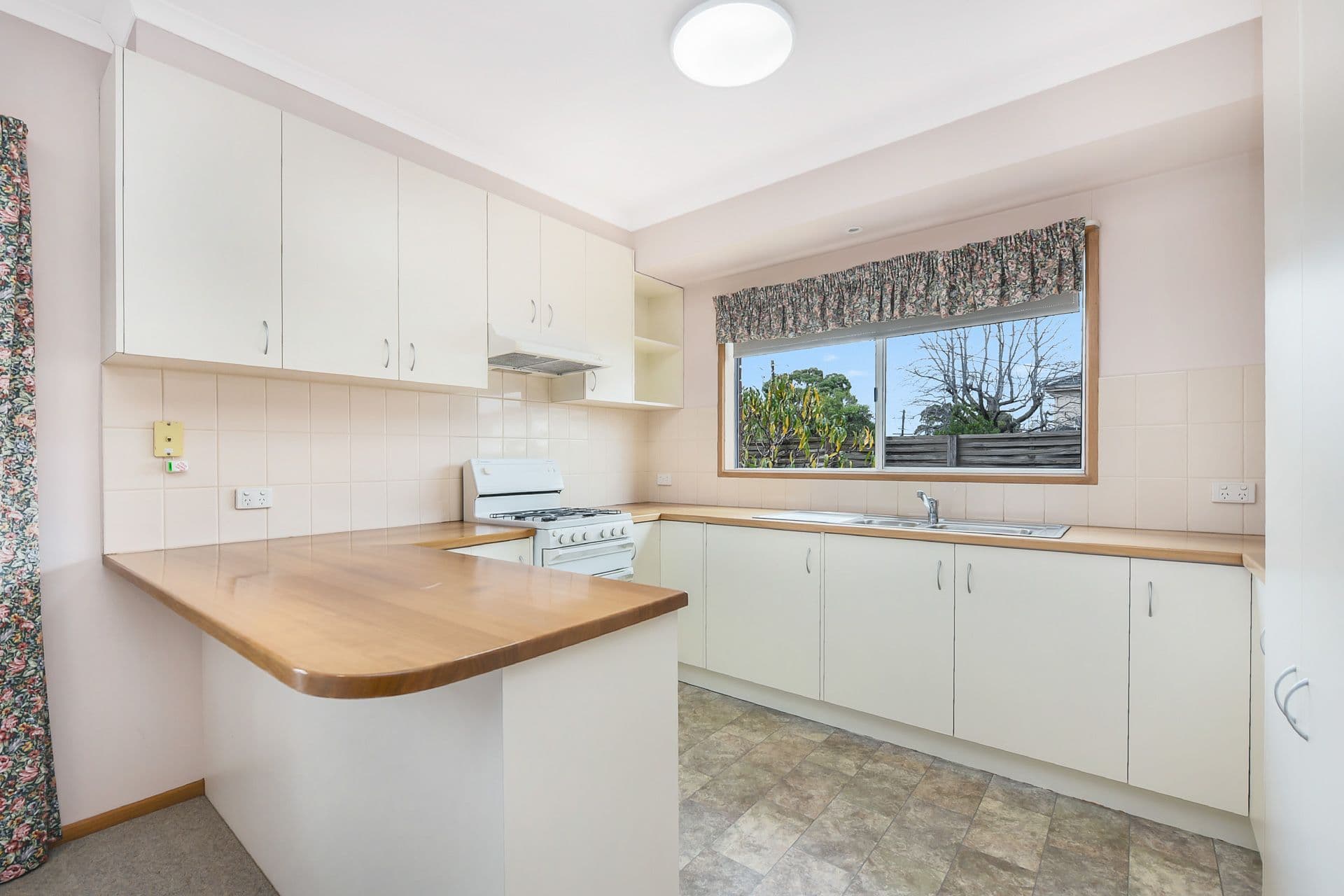 14 Caroline Street, Dandenong VIC 3175, Dandenong - Thumbnail 6