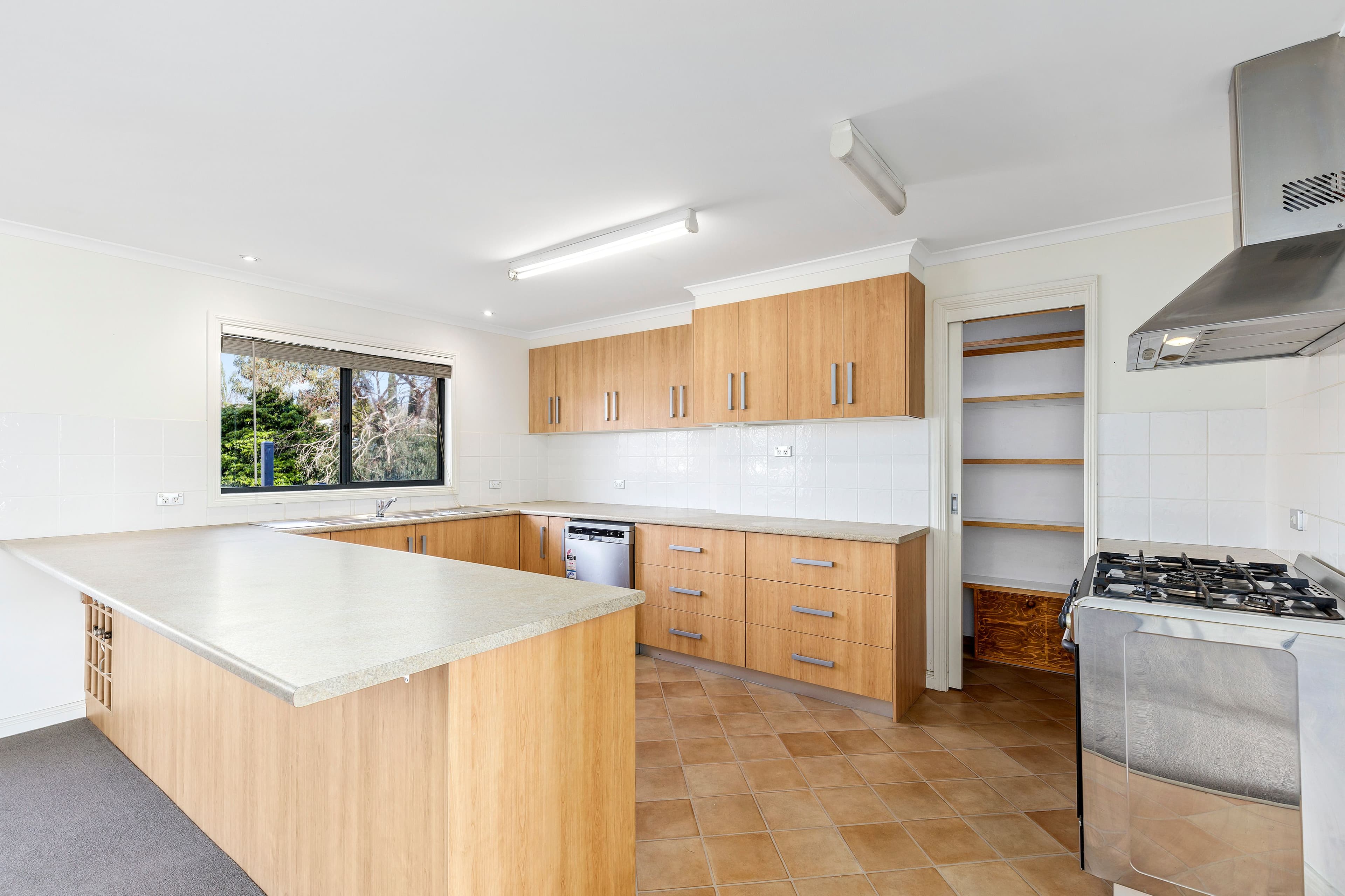 27 Waulu Avenue, Clifton Springs VIC 3222, Clifton Springs - Thumbnail 2