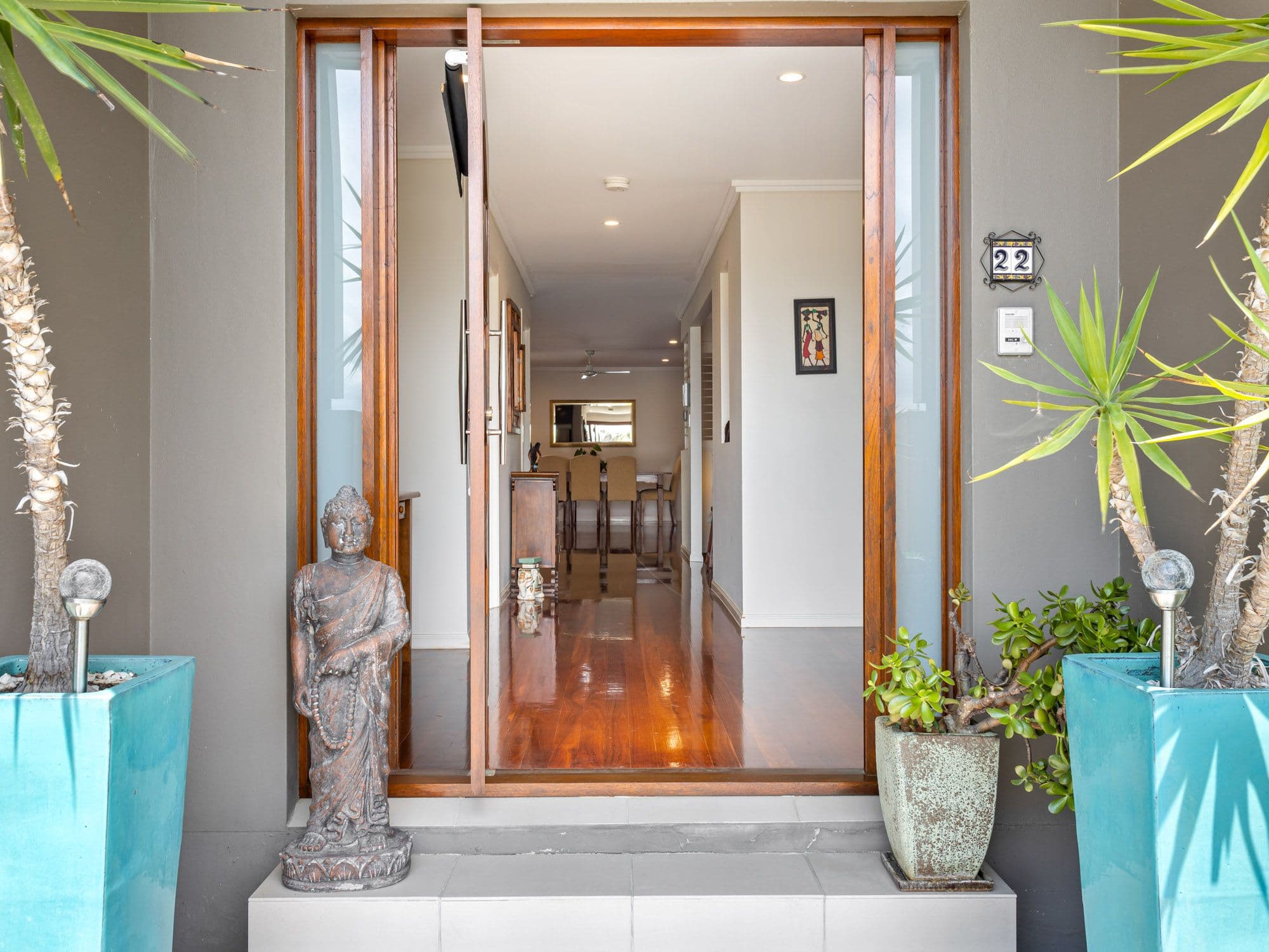 22 Zane Street, Molendinar QLD 4214, Molendinar - Thumbnail 3