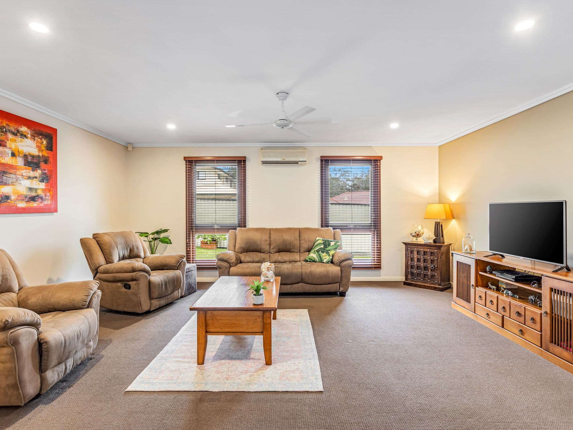 22 Zane Street, Molendinar QLD 4214, Molendinar - Thumbnail 8