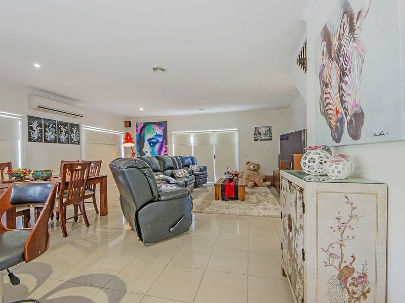 43 Scenic Drive, POINT COOK VIC 3030, Point Cook - Thumbnail 8