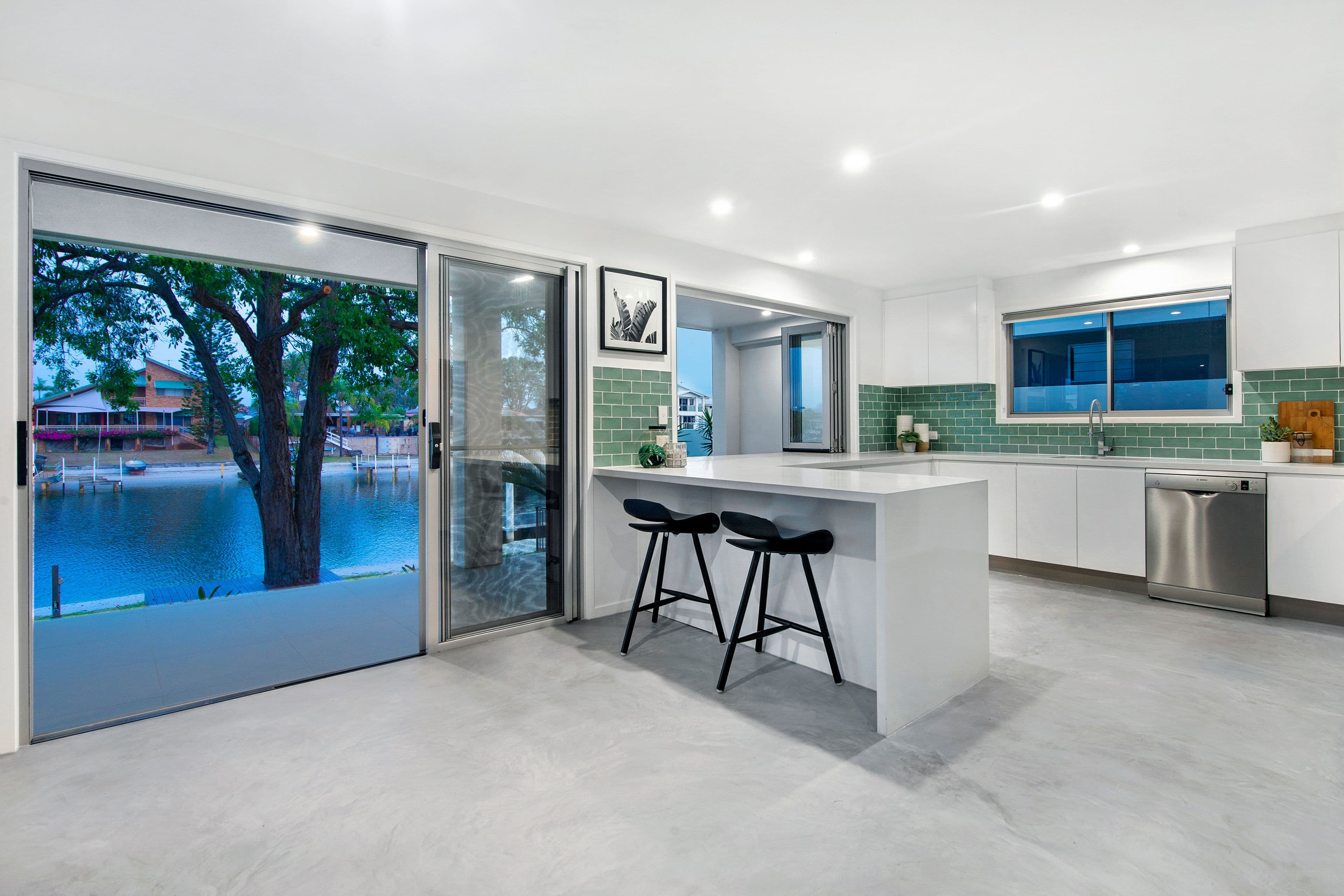 35 Sundowner Court, Mermaid Waters QLD 4218, Mermaid Waters - Thumbnail 4