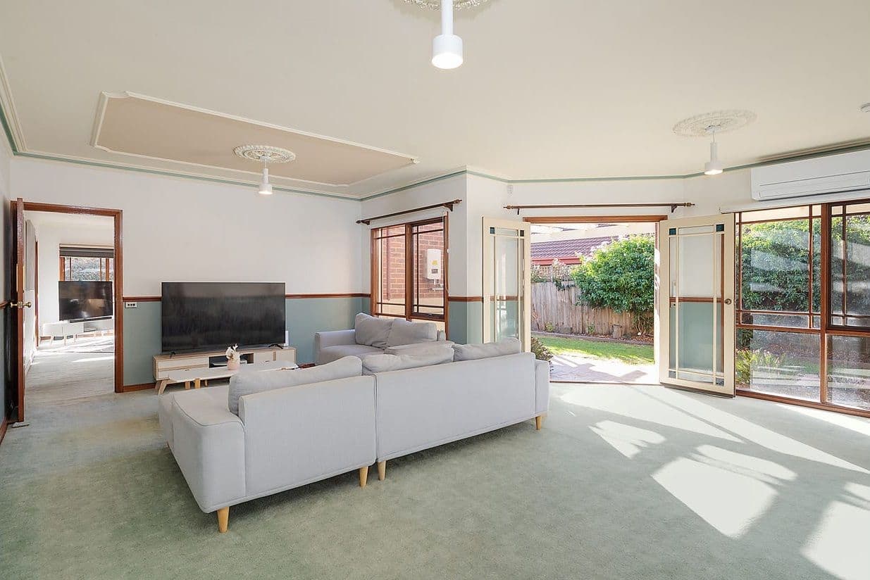 190 South Valley Road, Highton VIC 3216, Highton - Thumbnail 4