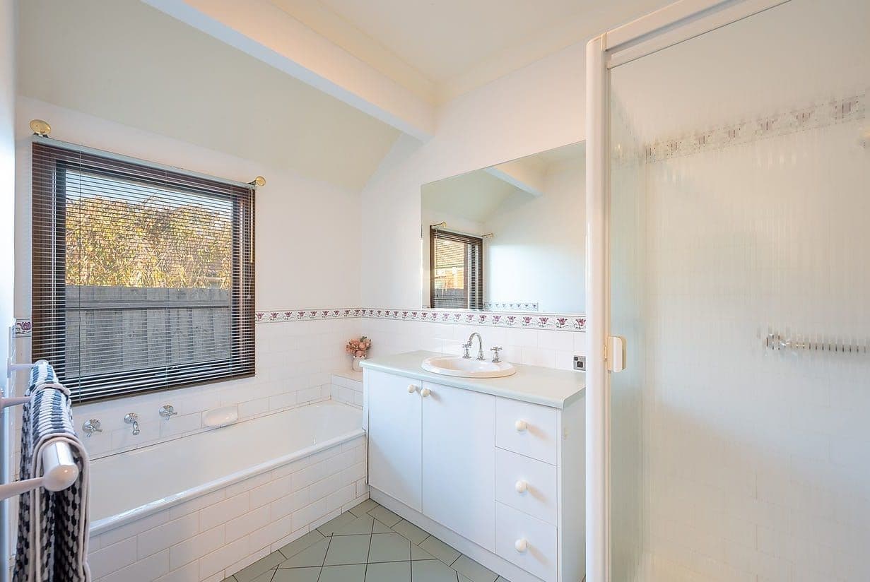 190 South Valley Road, Highton VIC 3216, Highton - Thumbnail 8