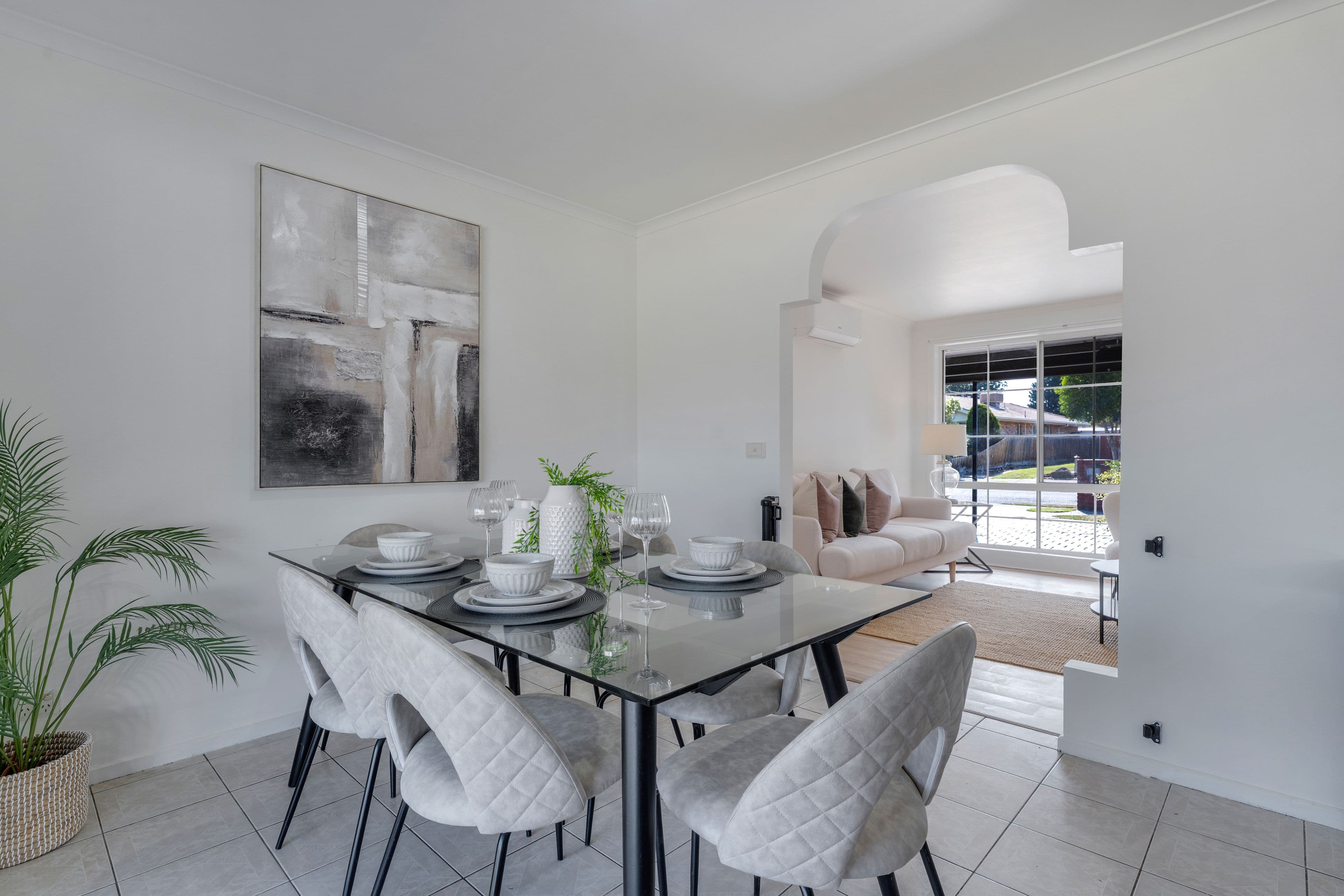 32 Abercarn Avenue, Craigieburn VIC 3064, Craigieburn - Thumbnail 3