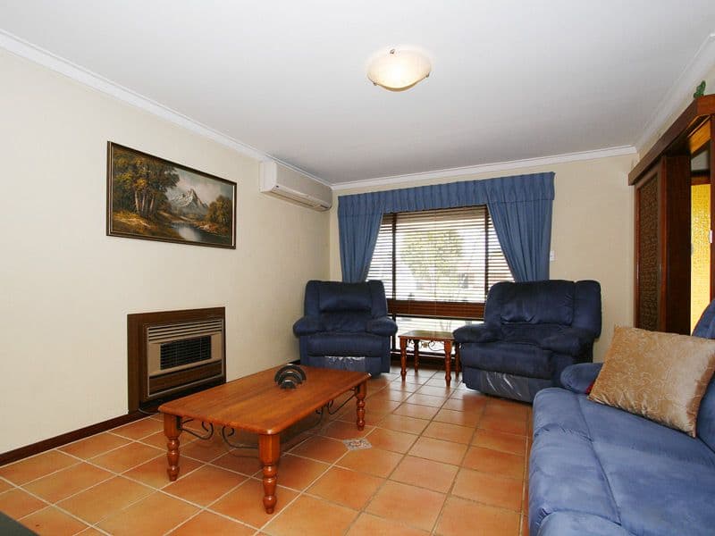 28 Chedworth Way, EDEN HILL WA 6054, Eden Hill - Thumbnail 4