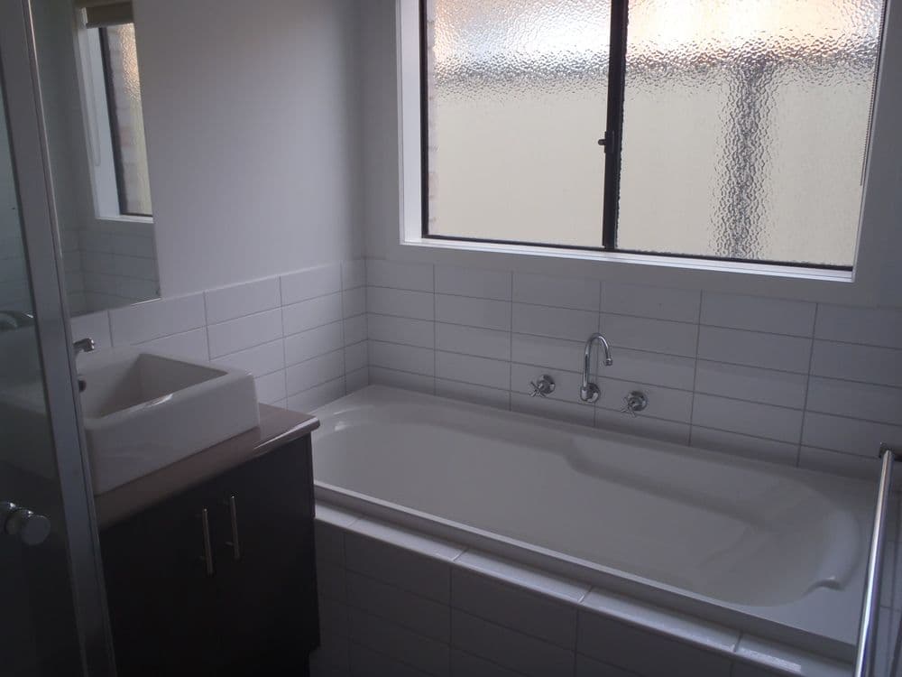 8 Snowbridge Drive, TARNEIT VIC 3029, Tarneit - Thumbnail 3
