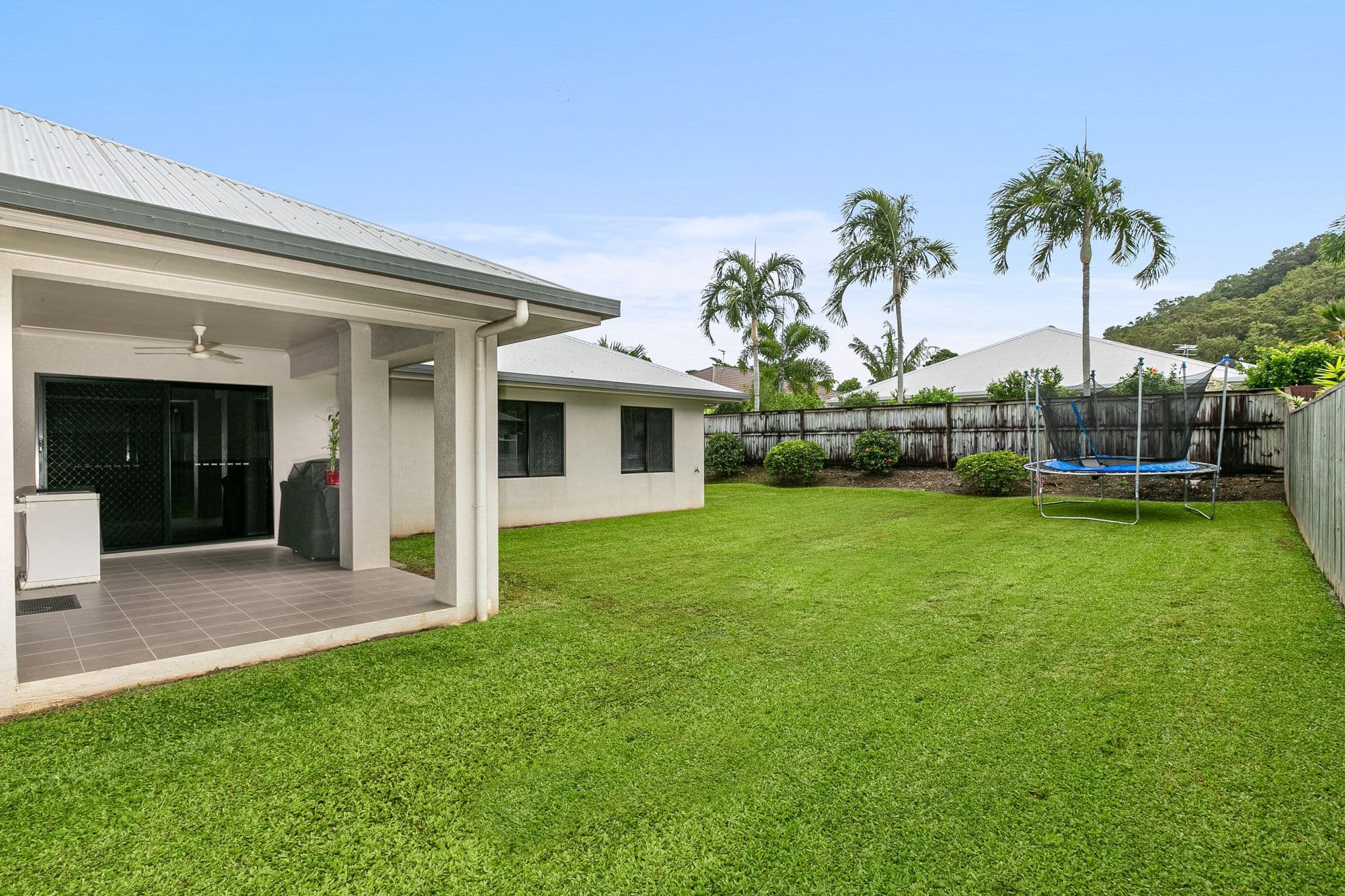 86 Roberts Drive, Trinity Beach QLD 4879, Trinity Beach - Thumbnail 2