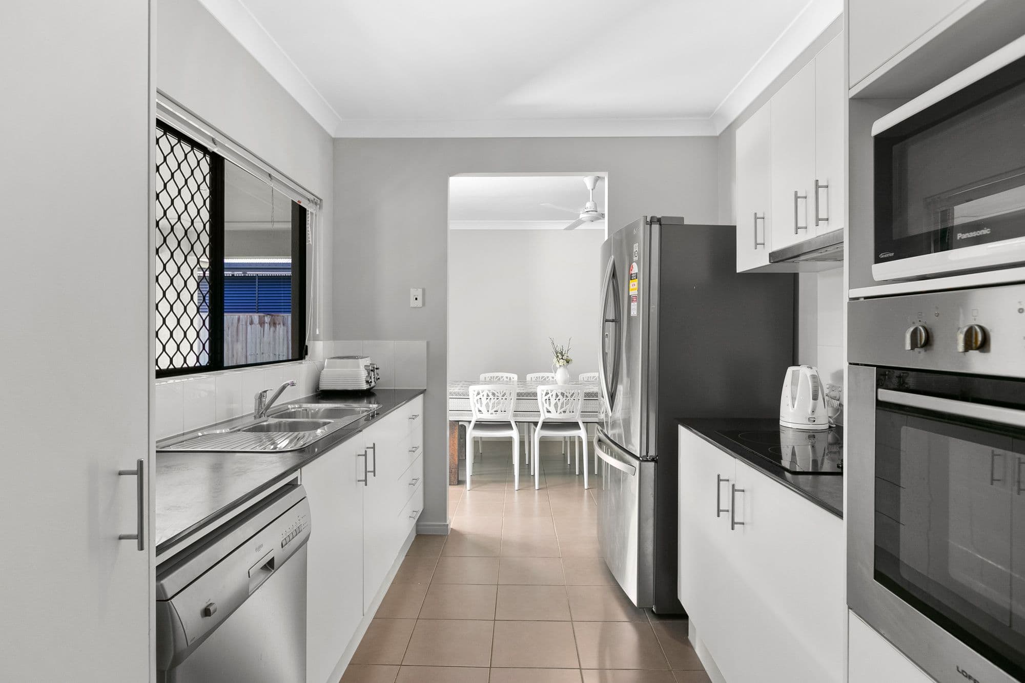 86 Roberts Drive, Trinity Beach QLD 4879, Trinity Beach - Thumbnail 5