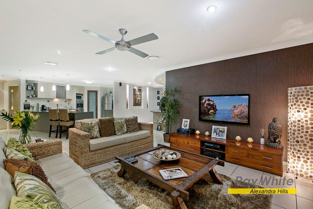 13 Trafalgar Vale Avenue, WELLINGTON POINT QLD 4160, Wellington Point - Thumbnail 5