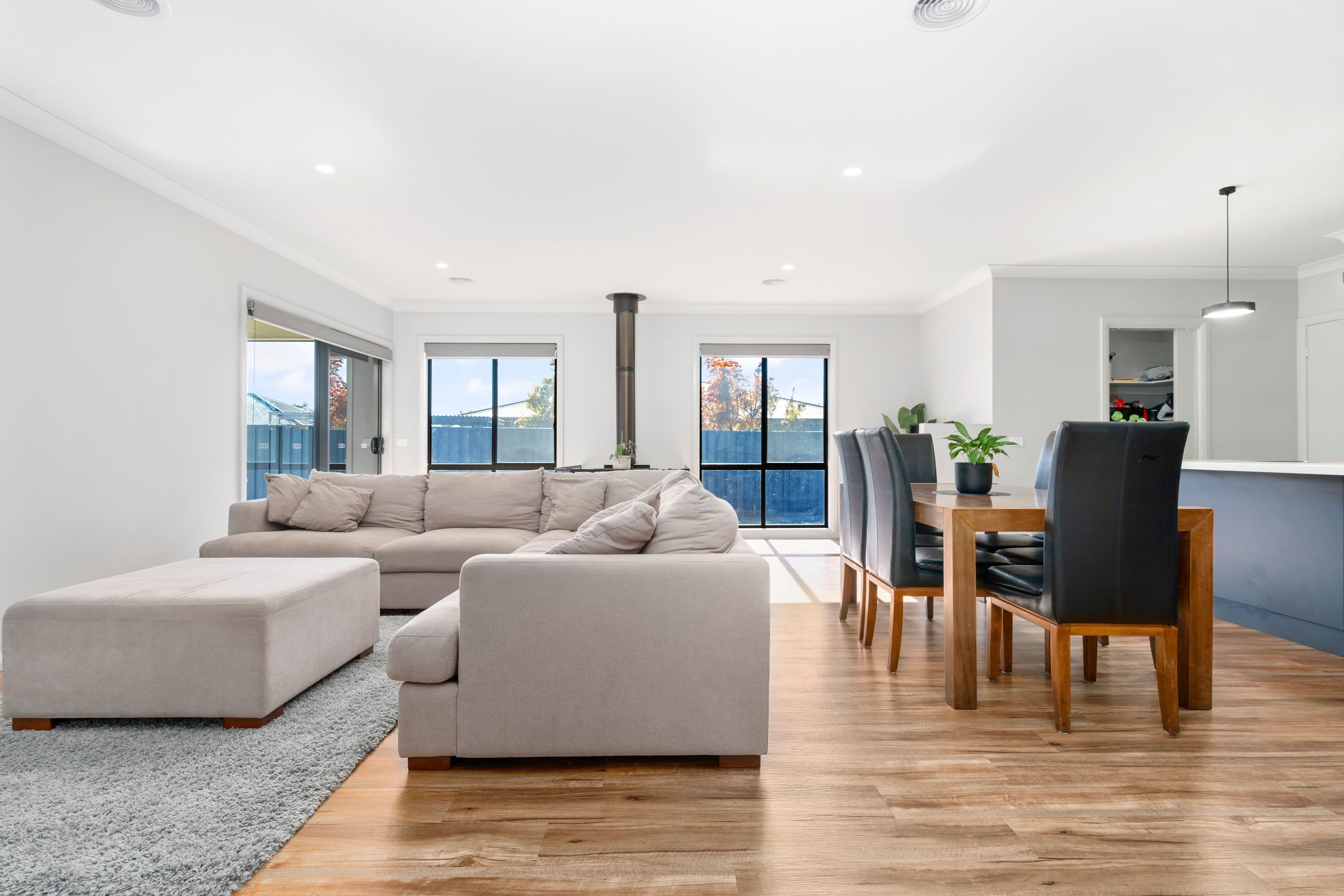 8 Maddison Avenue, Corowa NSW 2646, Corowa - Thumbnail 2