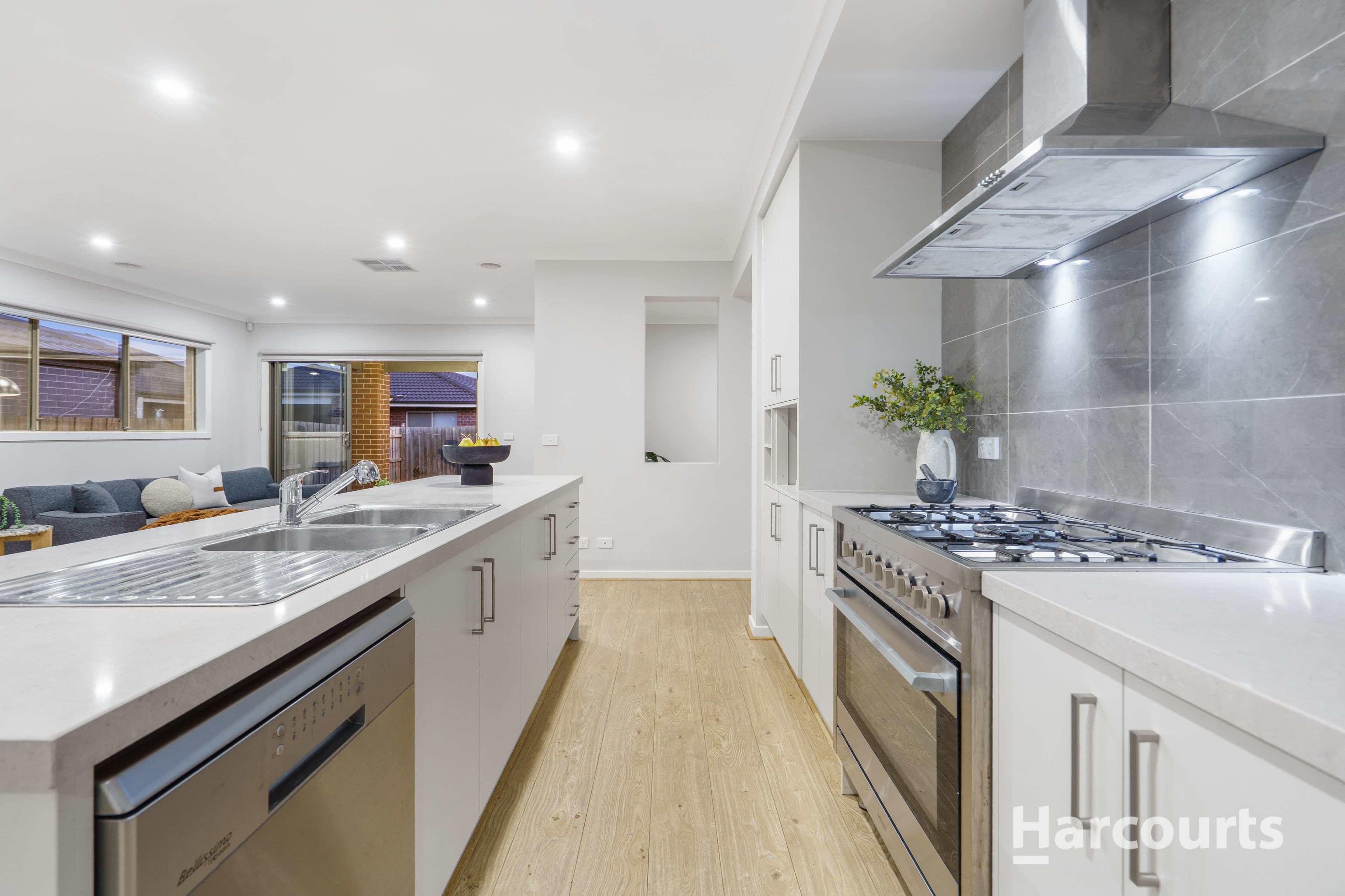 15 Anzac Road, AINTREE VIC 3336, Aintree - Thumbnail 6