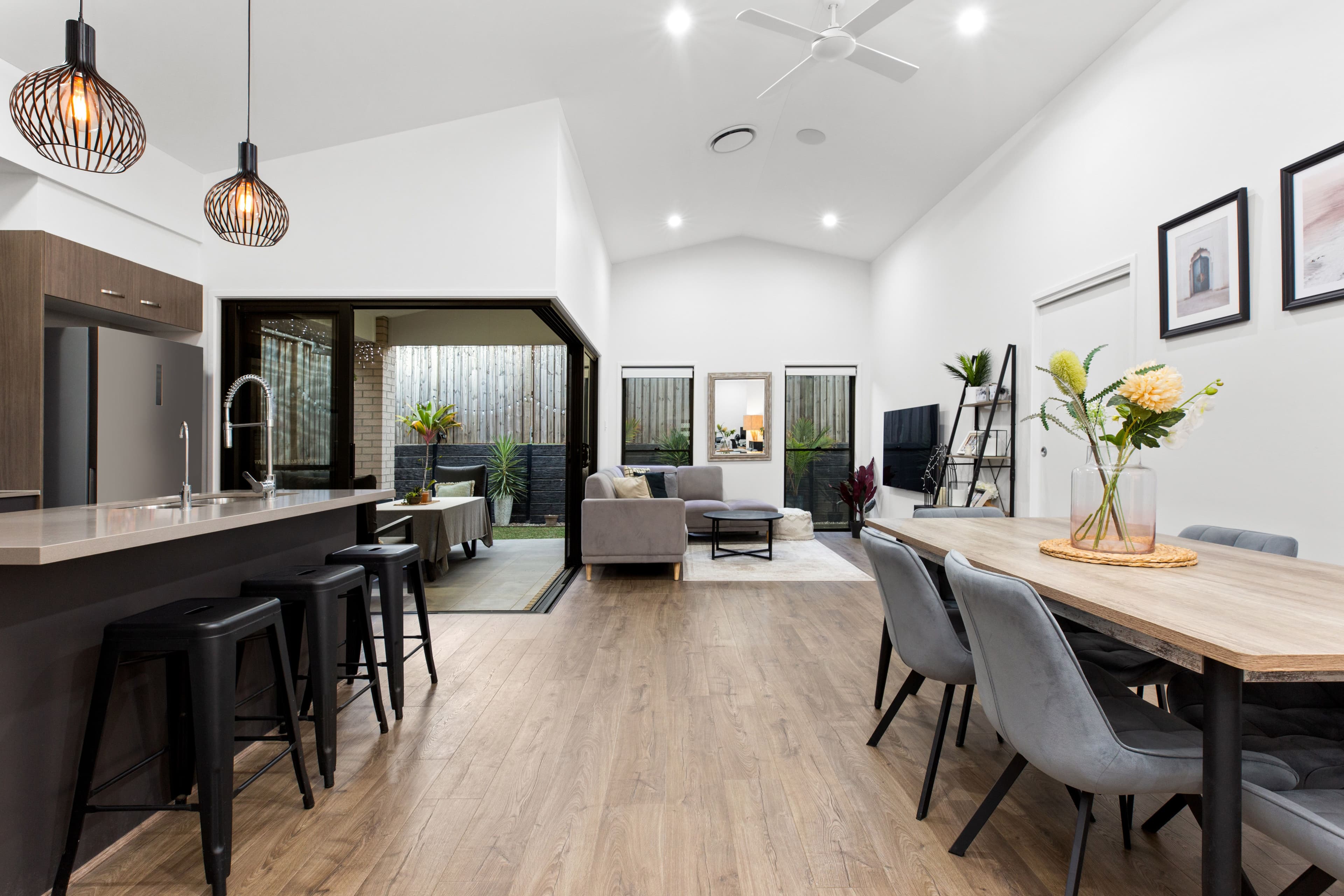22 Taunton Circuit, Upper Kedron QLD 4055, Upper Kedron - Thumbnail 2