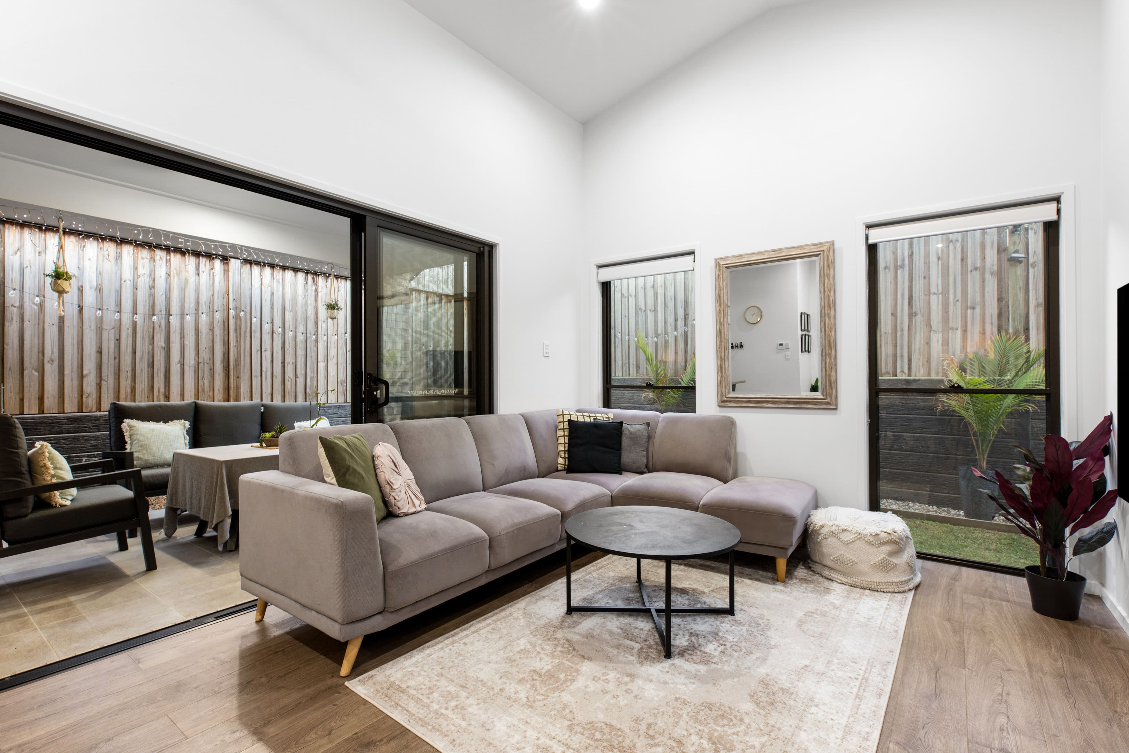 22 Taunton Circuit, Upper Kedron QLD 4055, Upper Kedron - Thumbnail 3