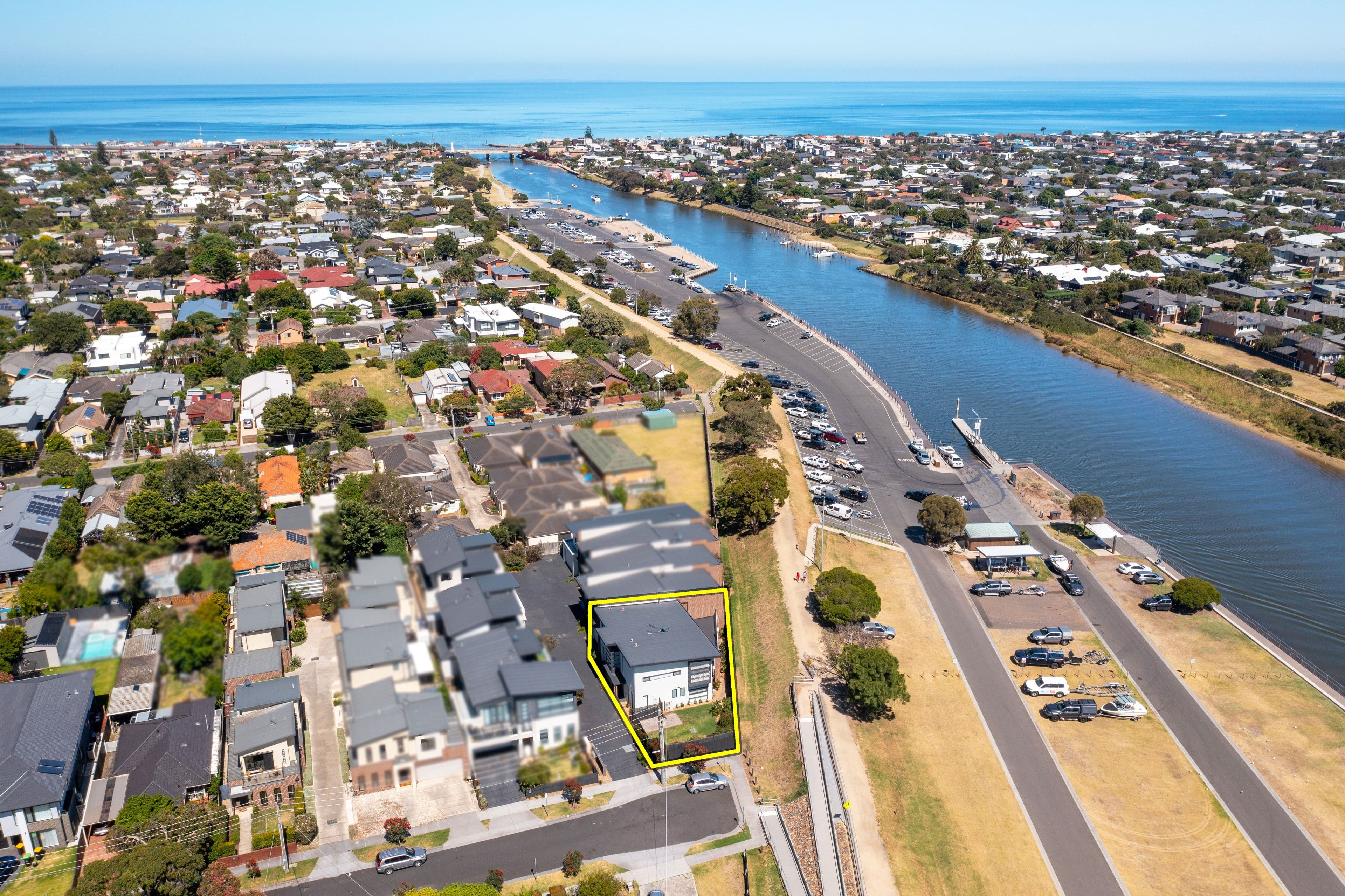 6 Dahmen Street, Carrum VIC 3197, Carrum - Thumbnail 2