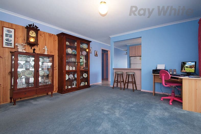 17 BILLANOOK Way, Chirnside Park VIC 3116, Chirnside Park - Thumbnail 2